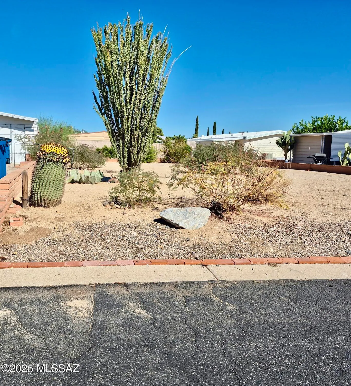 Property Slideshow image 2 of 39 | 278 w mora dr, Green Valley, AZ, 85614