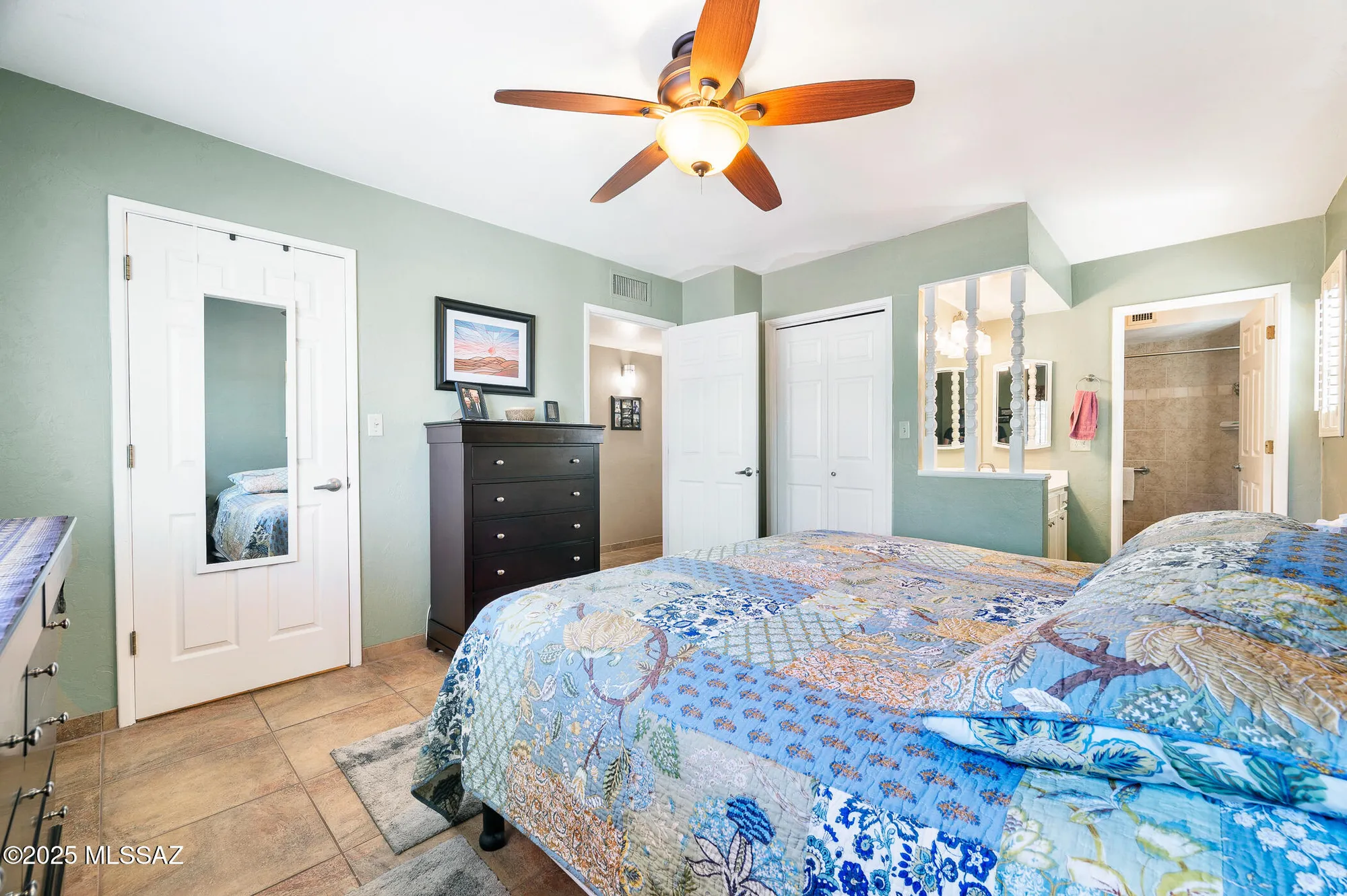 Property Slideshow image 16 of 33 | 942 n abrego dr, Green Valley, AZ, 85614