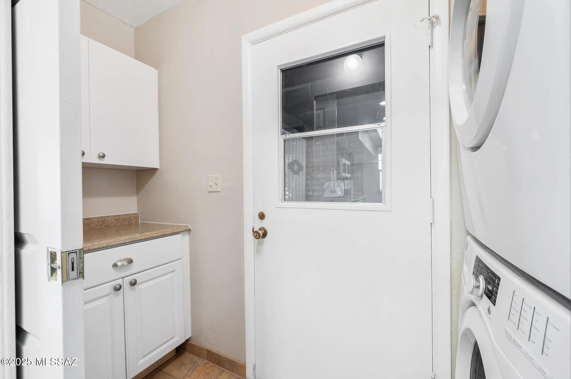 Property Slideshow image 21 of 33 | 942 n abrego dr, Green Valley, AZ, 85614