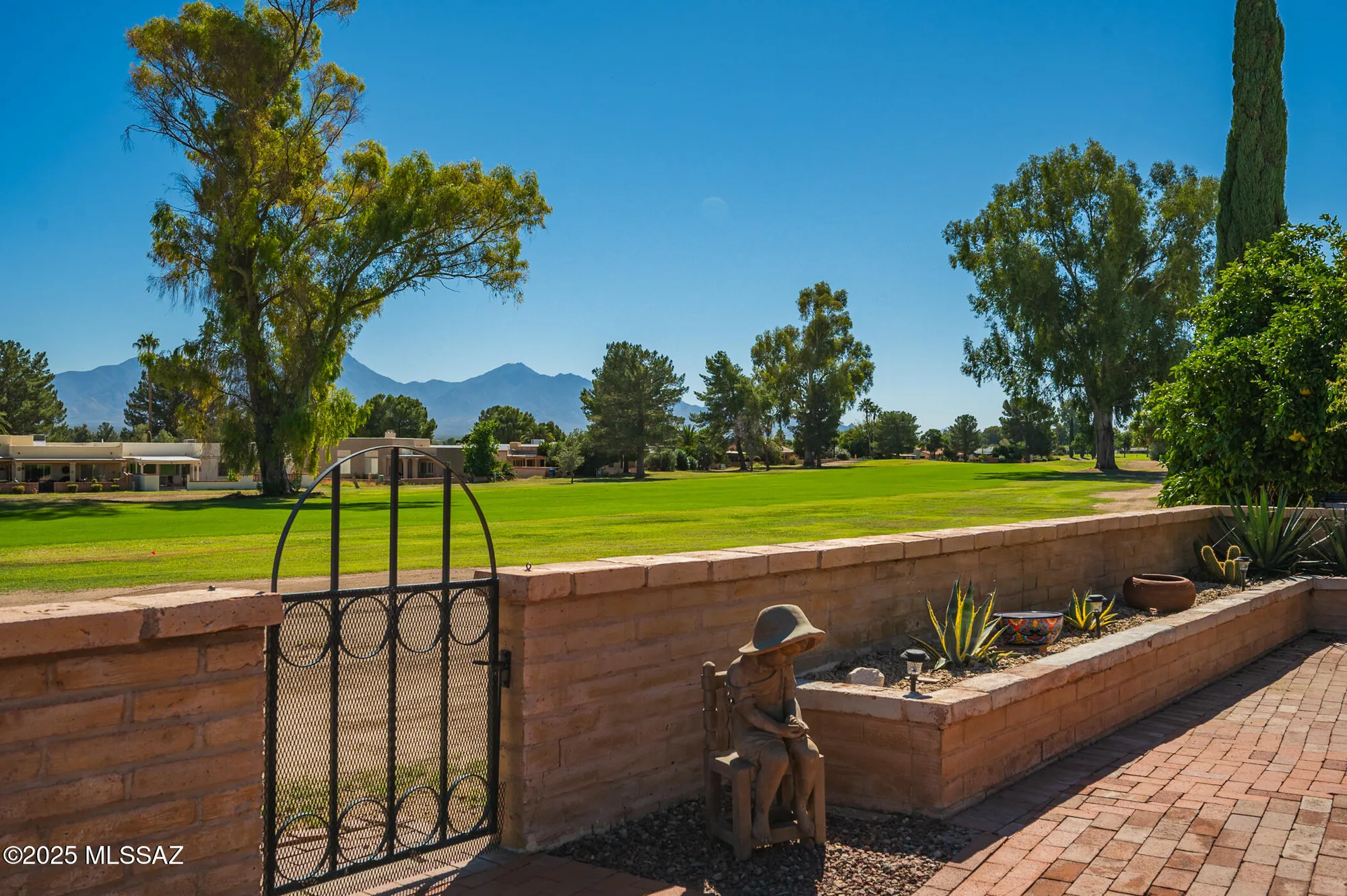 Property Slideshow image 23 of 33 | 942 n abrego dr, Green Valley, AZ, 85614