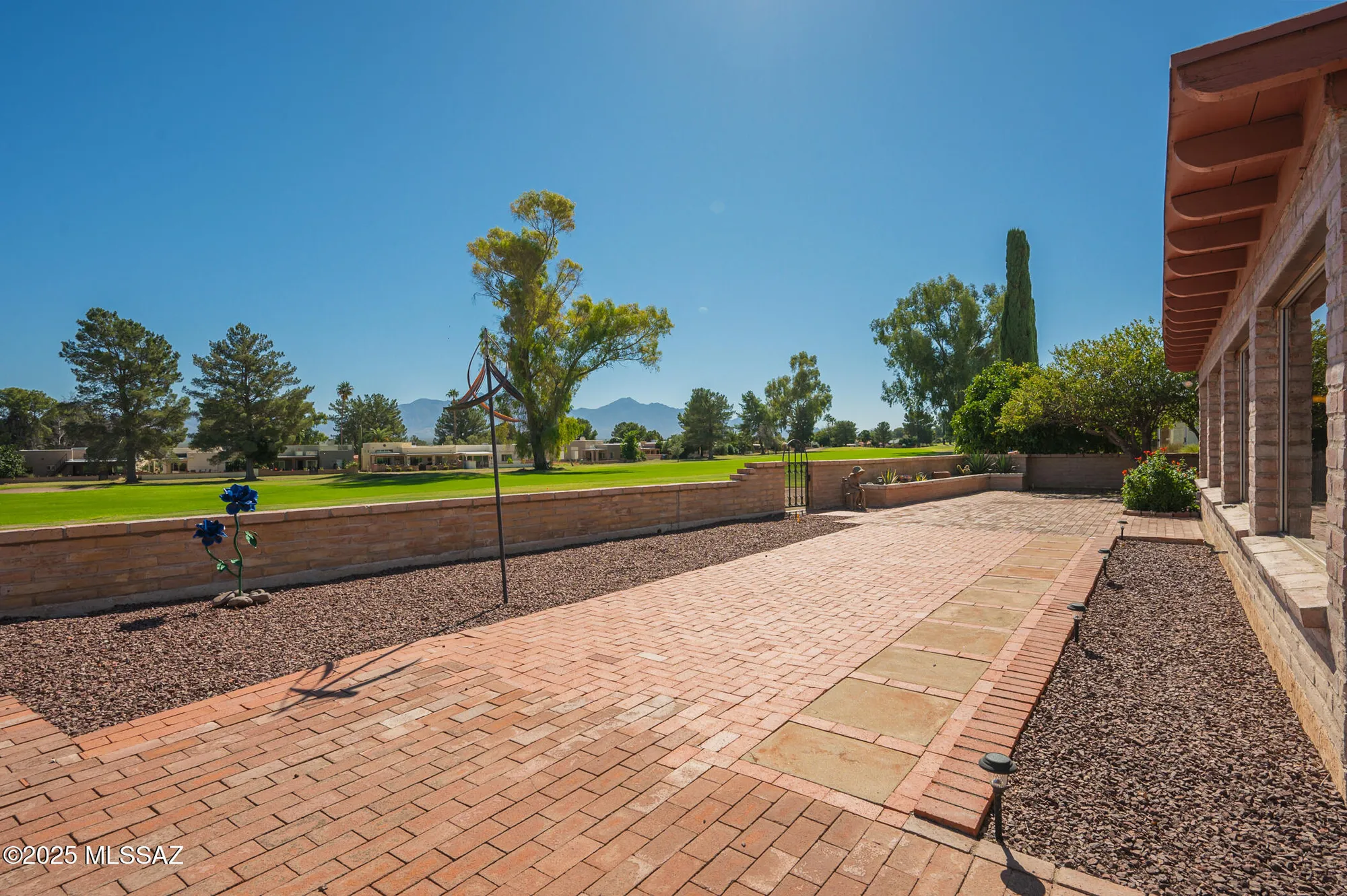 Property Slideshow image 25 of 33 | 942 n abrego dr, Green Valley, AZ, 85614