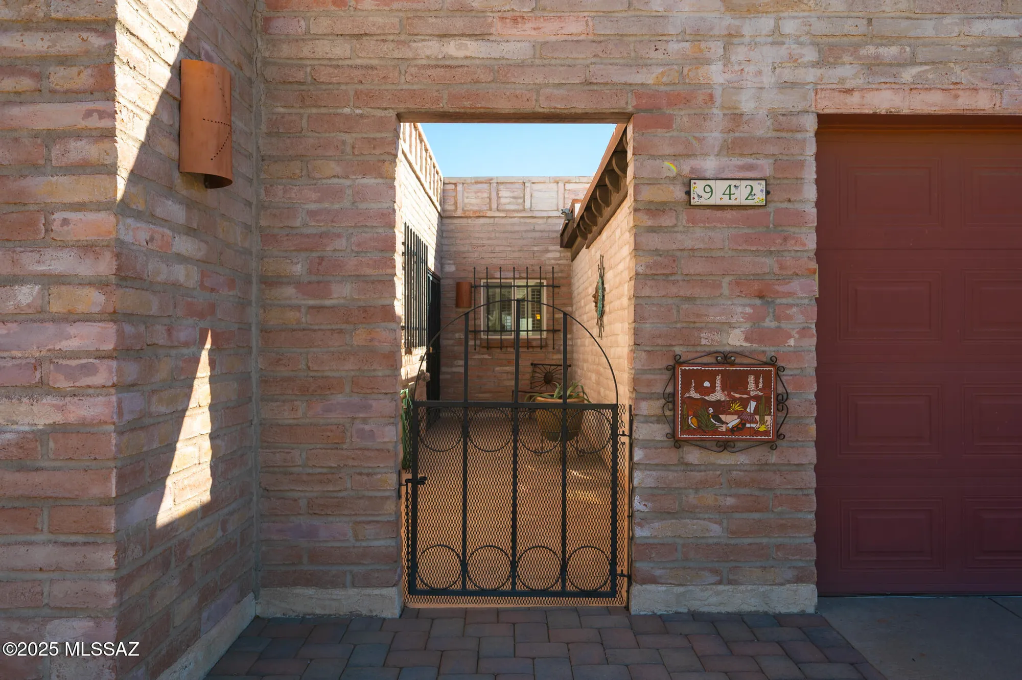 Property Slideshow image 30 of 33 | 942 n abrego dr, Green Valley, AZ, 85614