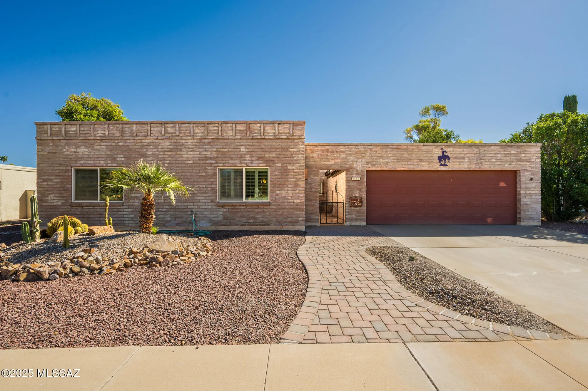 Property Slideshow image 31 of 33 | 942 n abrego dr, Green Valley, AZ, 85614