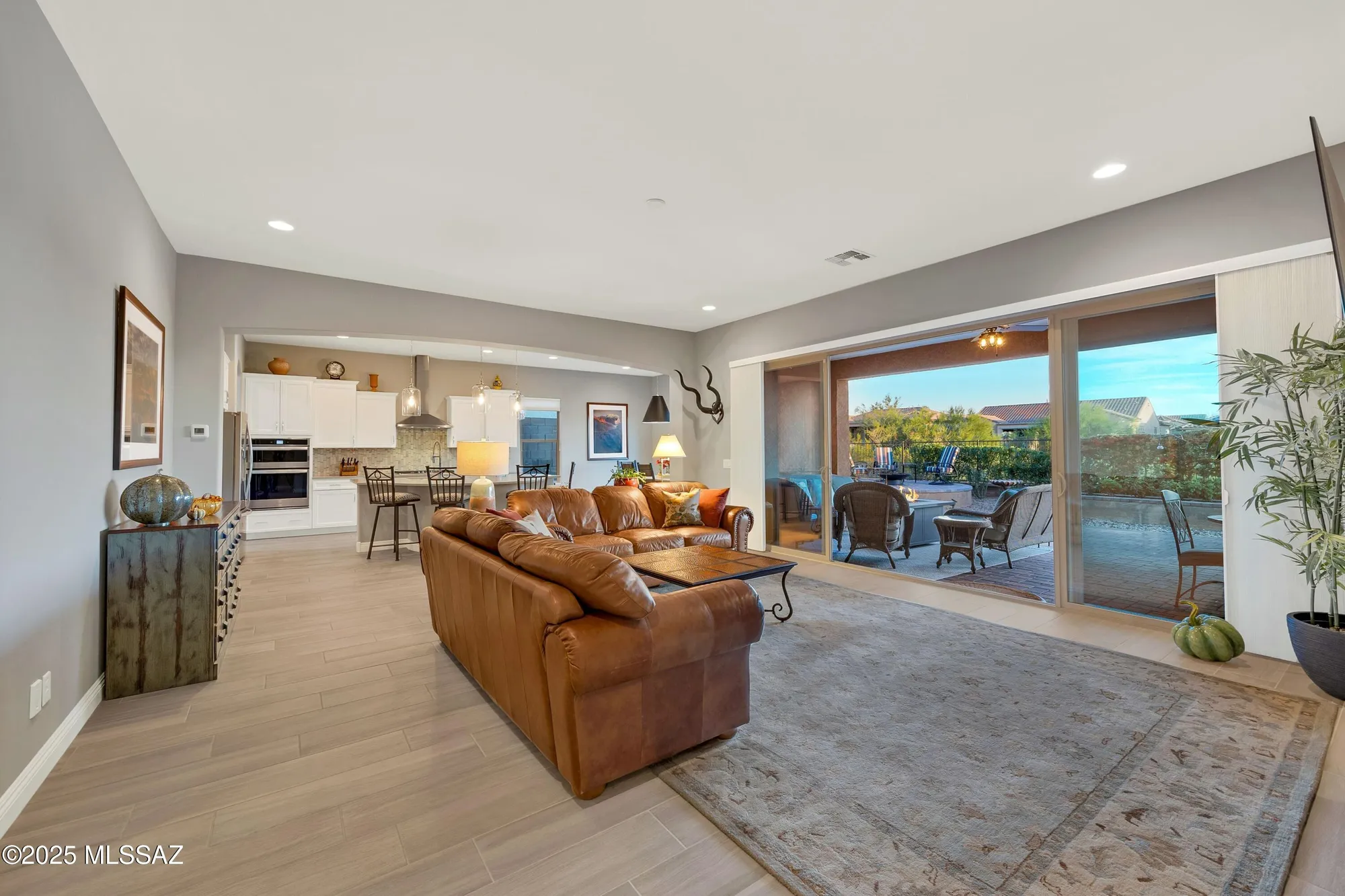 Property Slideshow image 10 of 43 | 7015 w cliff spring trl, Marana, AZ, 85658