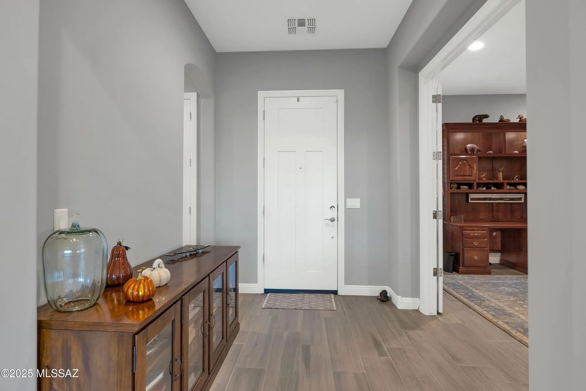 Property Slideshow image 6 of 43 | 7015 w cliff spring trl, Marana, AZ, 85658