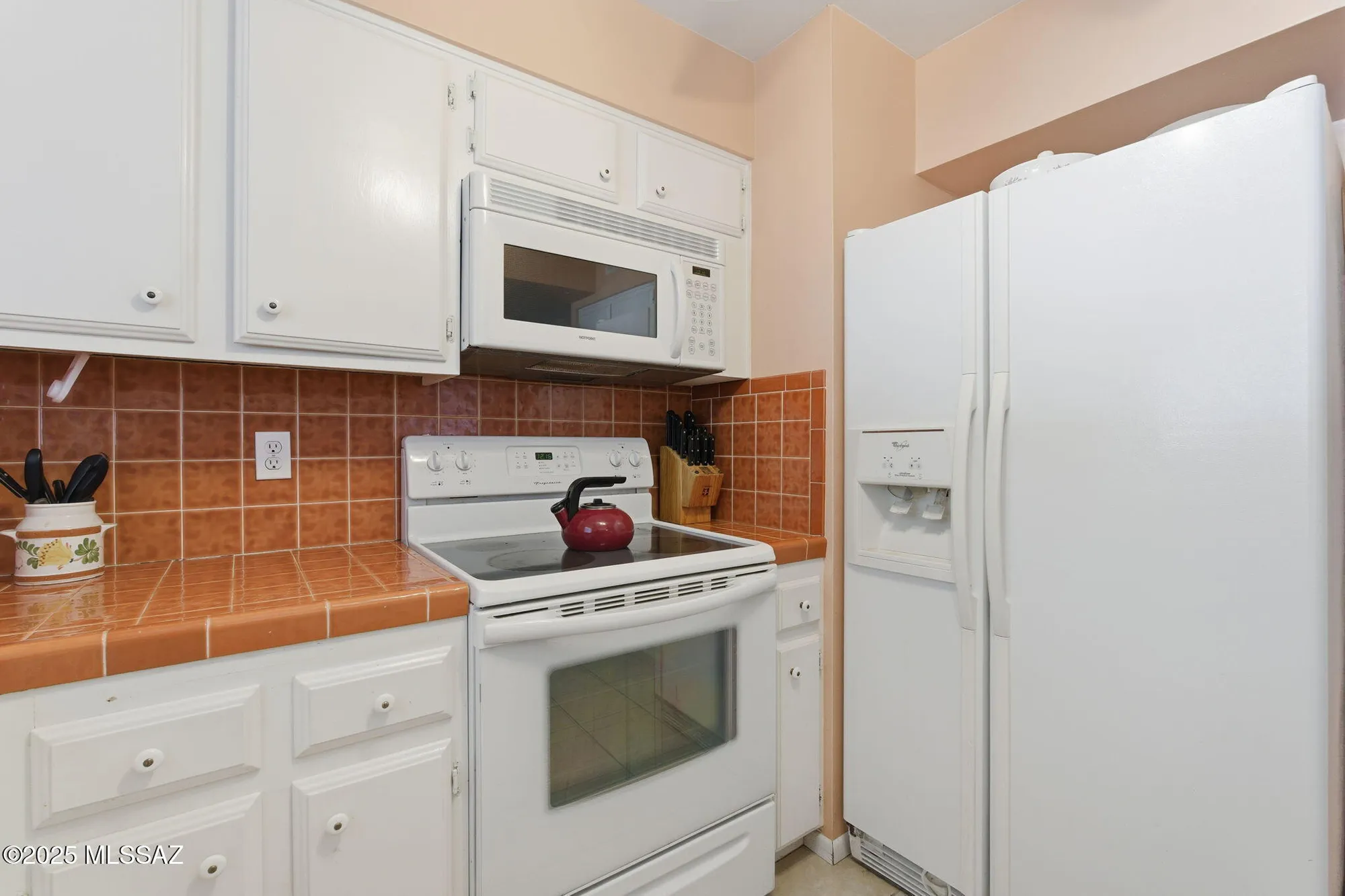 Property Slideshow image 10 of 32 | 154 e verde vis, Green Valley, AZ, 85614