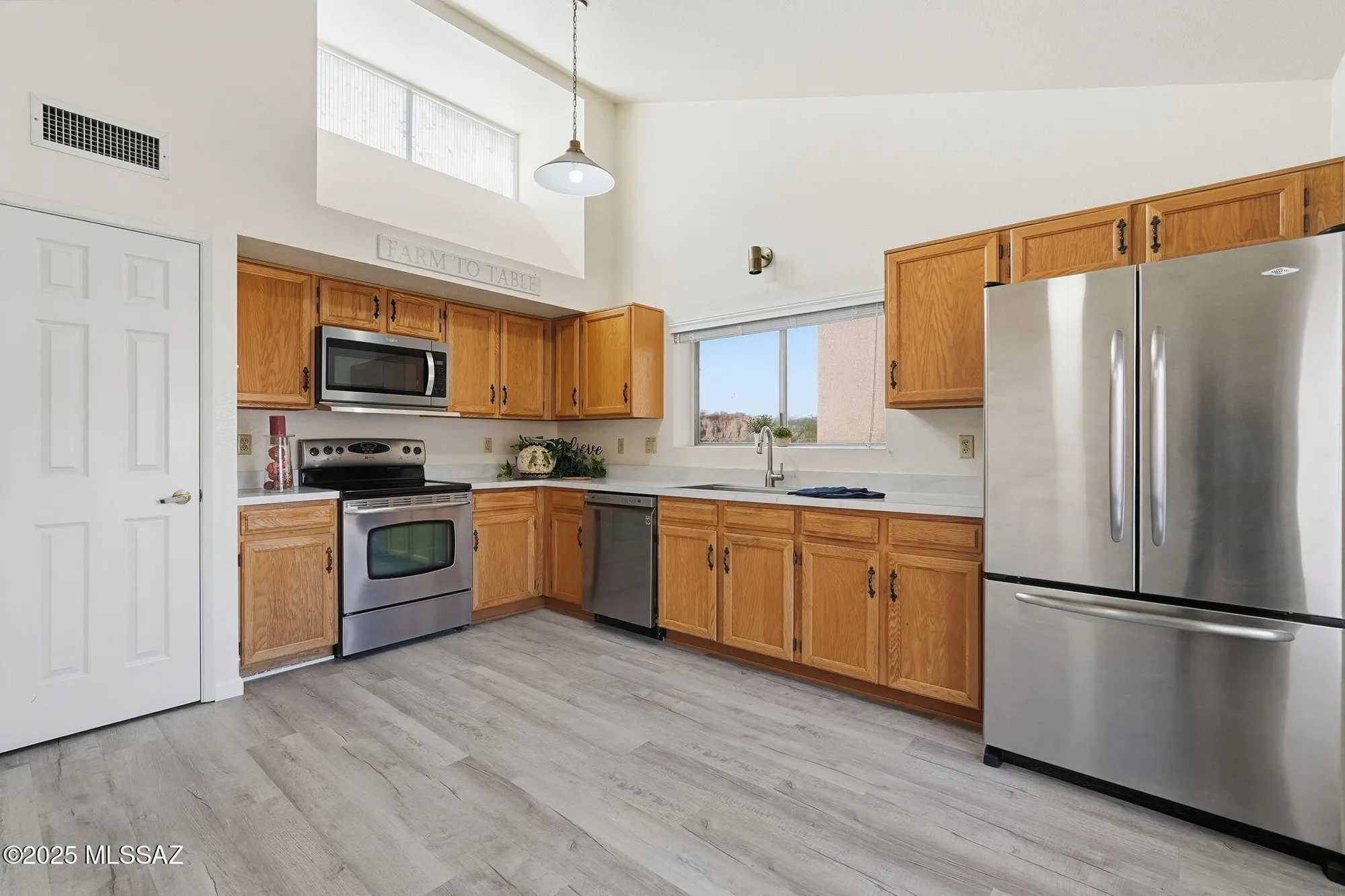 Property Slideshow image 2 of 34 | 3034 s via del tirol, Green Valley, AZ, 85622