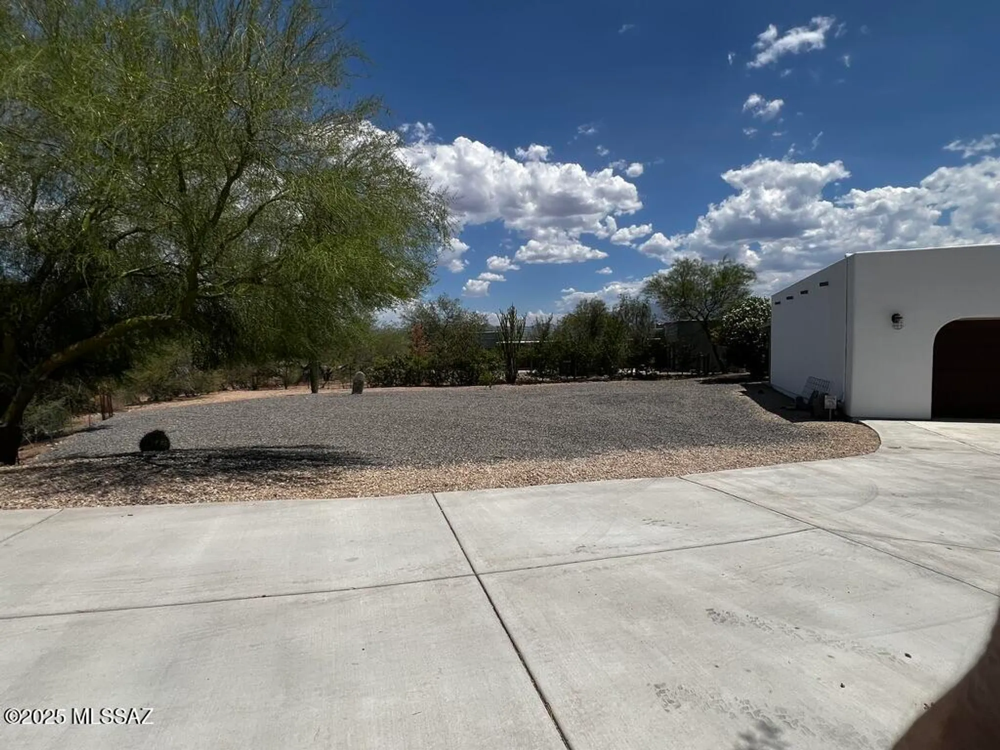 Property Slideshow image 27 of 31 | 741 w via de suenos, Green Valley, AZ, 85622