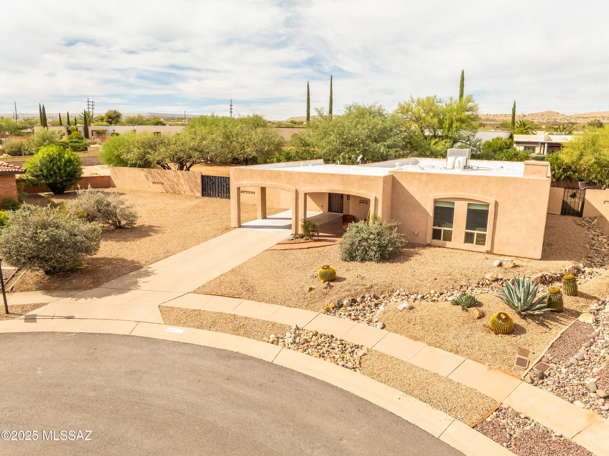 Property Slideshow image 2 of 50 | 845 n calle canela, Green Valley, AZ, 85614