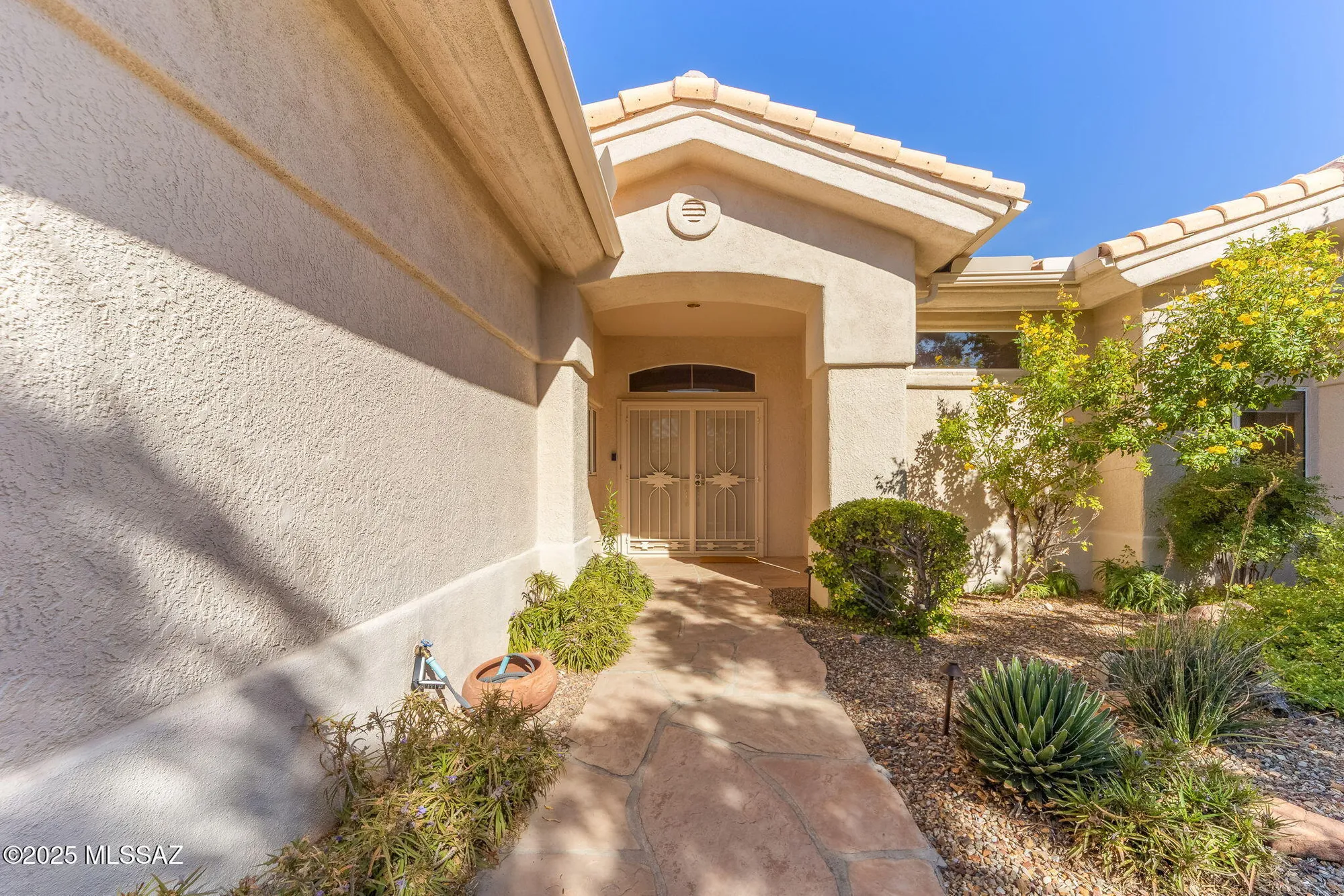 Property Slideshow image 9 of 49 | 14686 n lost arrow dr, Oro Valley, AZ, 85755