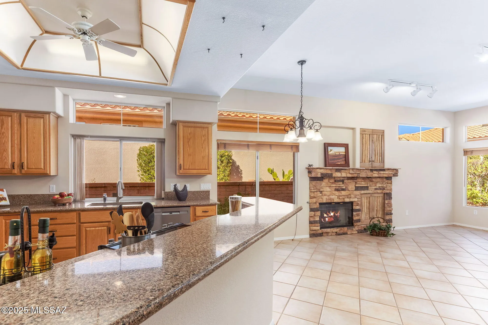 Property Slideshow image 17 of 49 | 14686 n lost arrow dr, Oro Valley, AZ, 85755