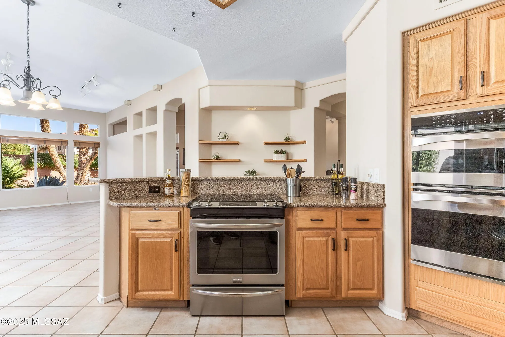 Property Slideshow image 19 of 49 | 14686 n lost arrow dr, Oro Valley, AZ, 85755