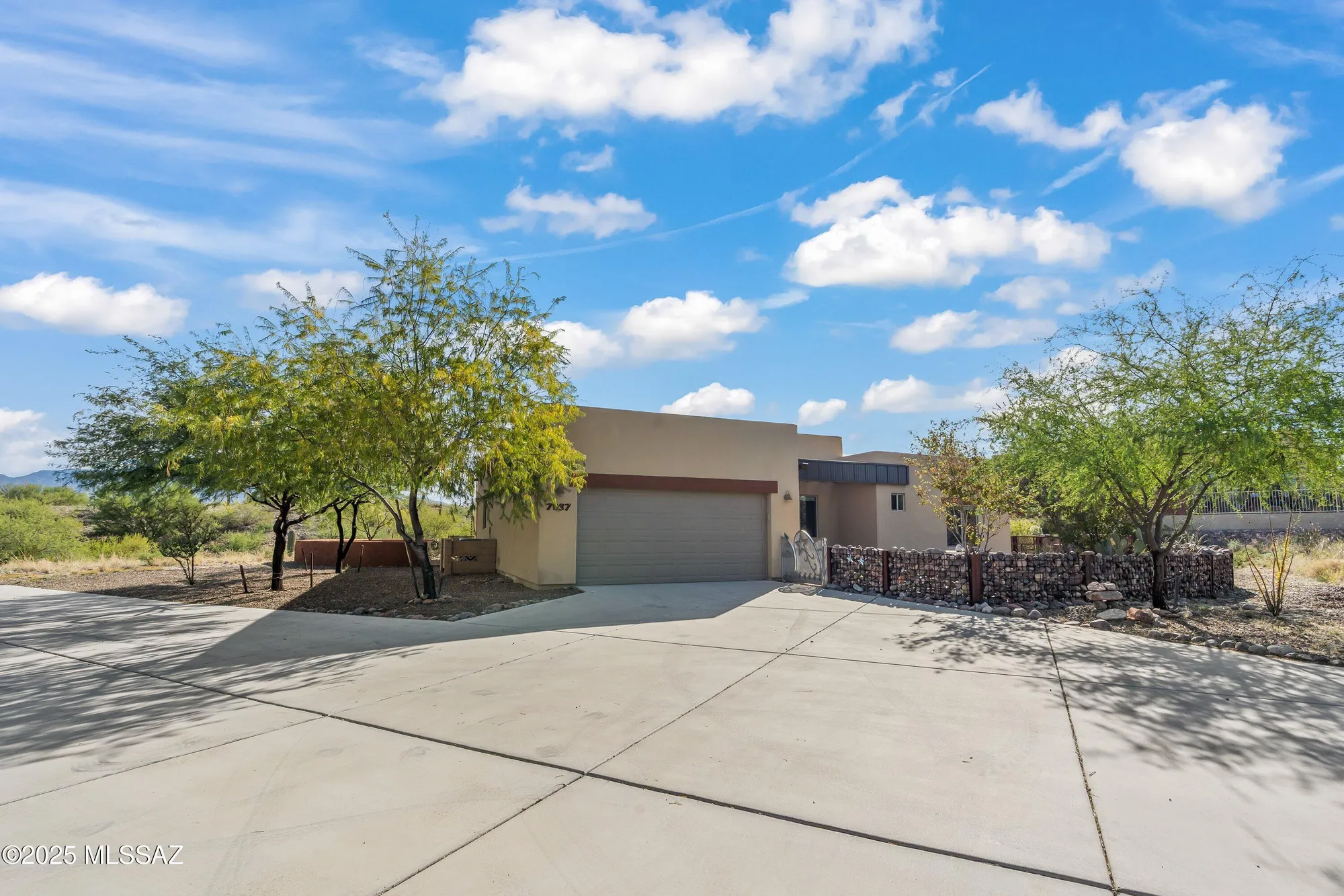 Property Slideshow image 3 of 51 | 7937 s galileo ln, Tucson, AZ, 85747