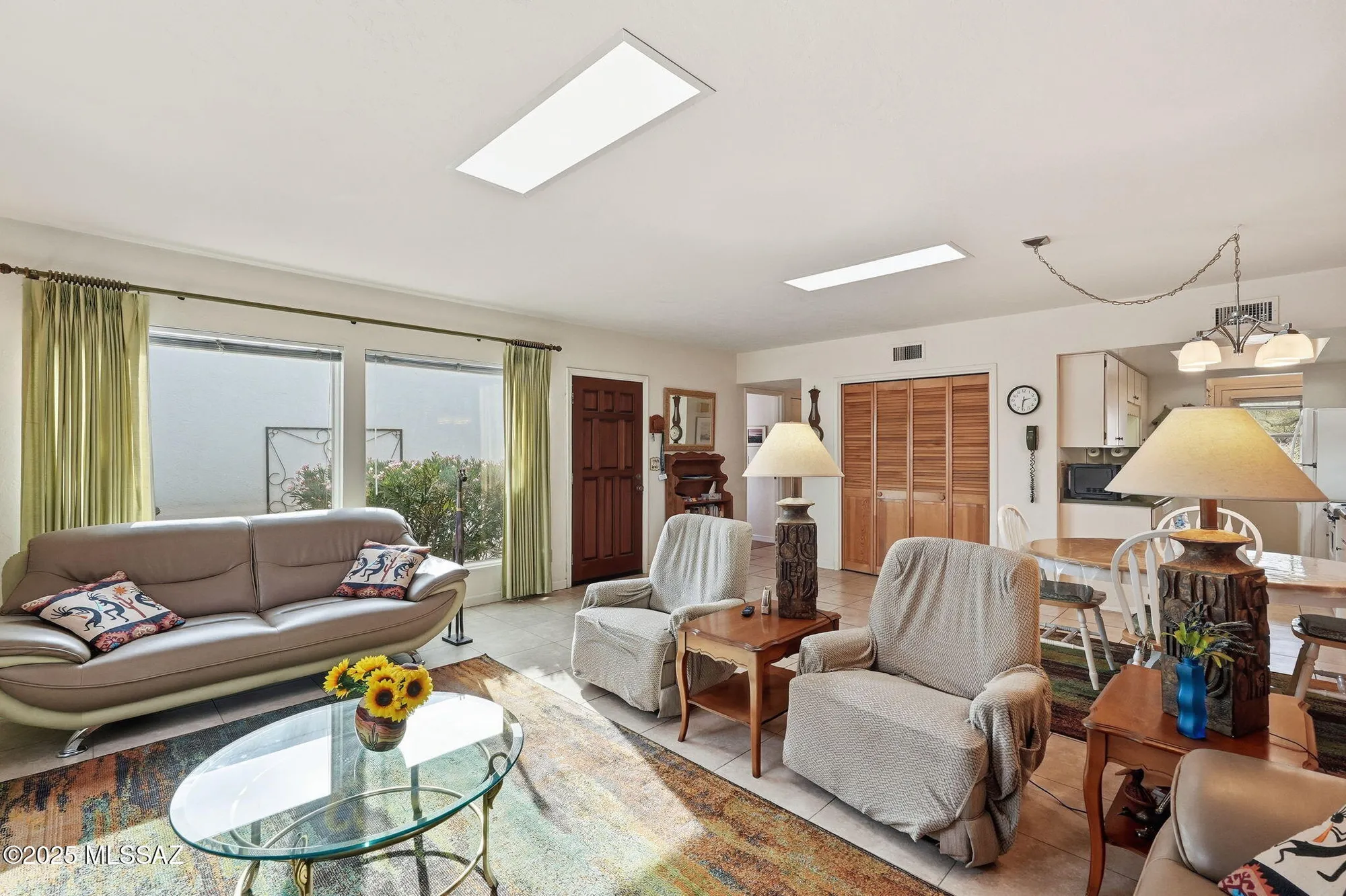 Property Slideshow image 11 of 38 | 207 n calle del diablo, Green Valley, AZ, 85614