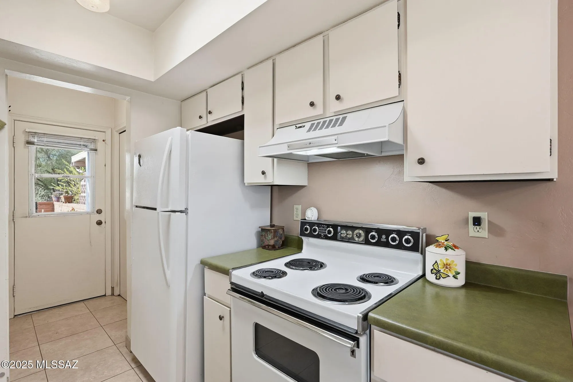 Property Slideshow image 15 of 38 | 207 n calle del diablo, Green Valley, AZ, 85614