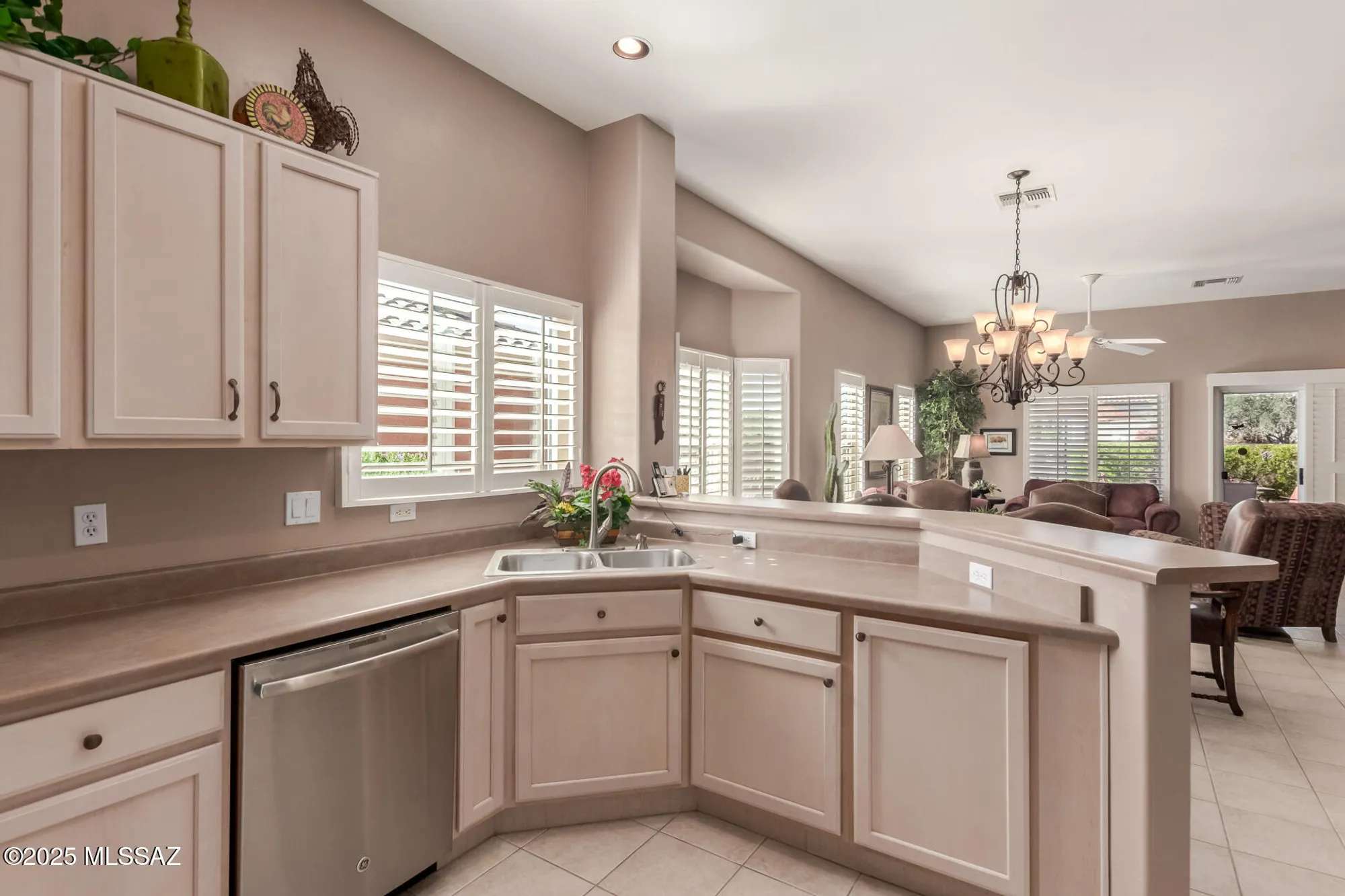 Property Slideshow image 16 of 50 | 5191 w desert song pl, Marana, AZ, 85658