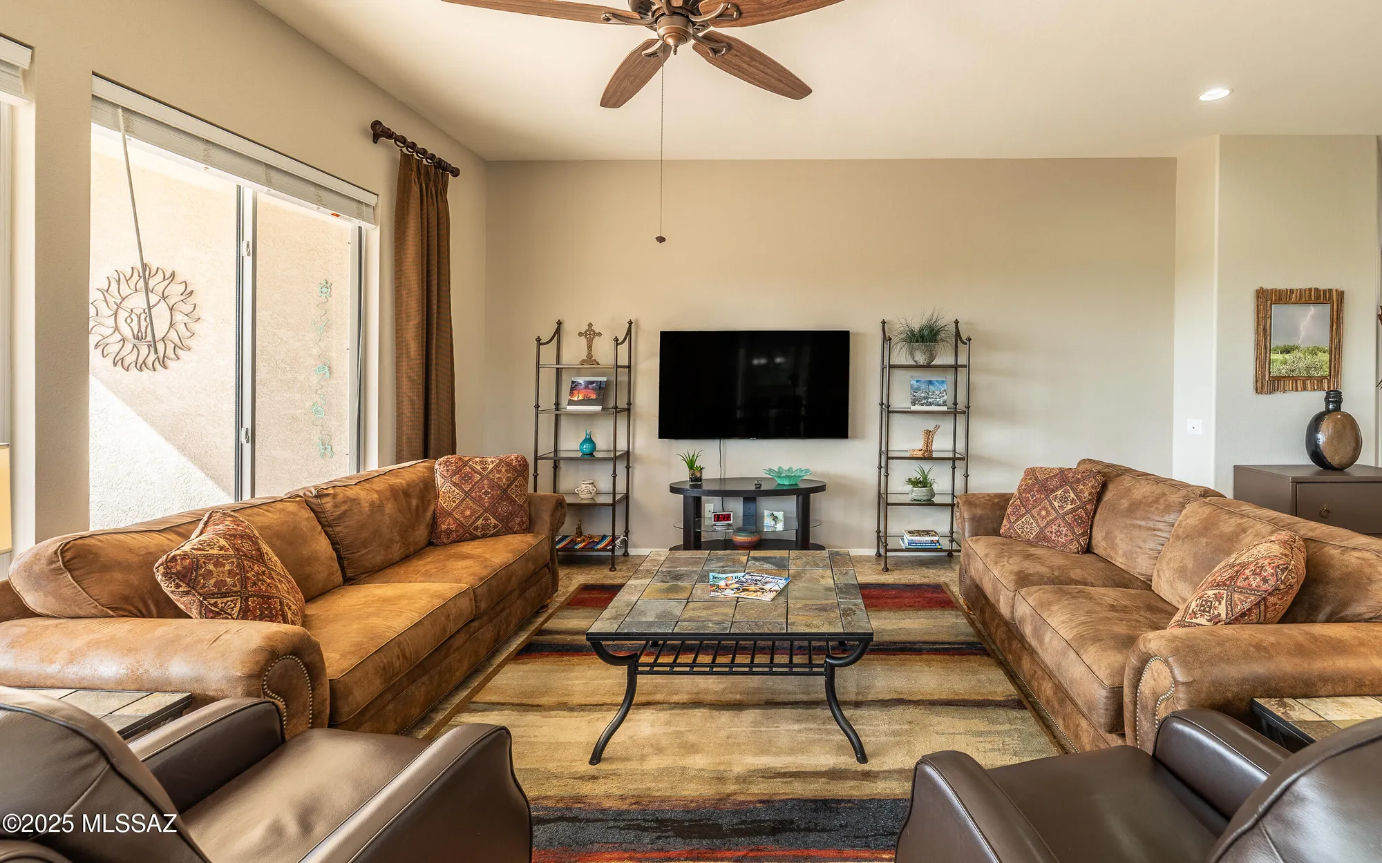 Property Slideshow image 12 of 49 | 5271 w sunrise canyon pl, Marana, AZ, 85658
