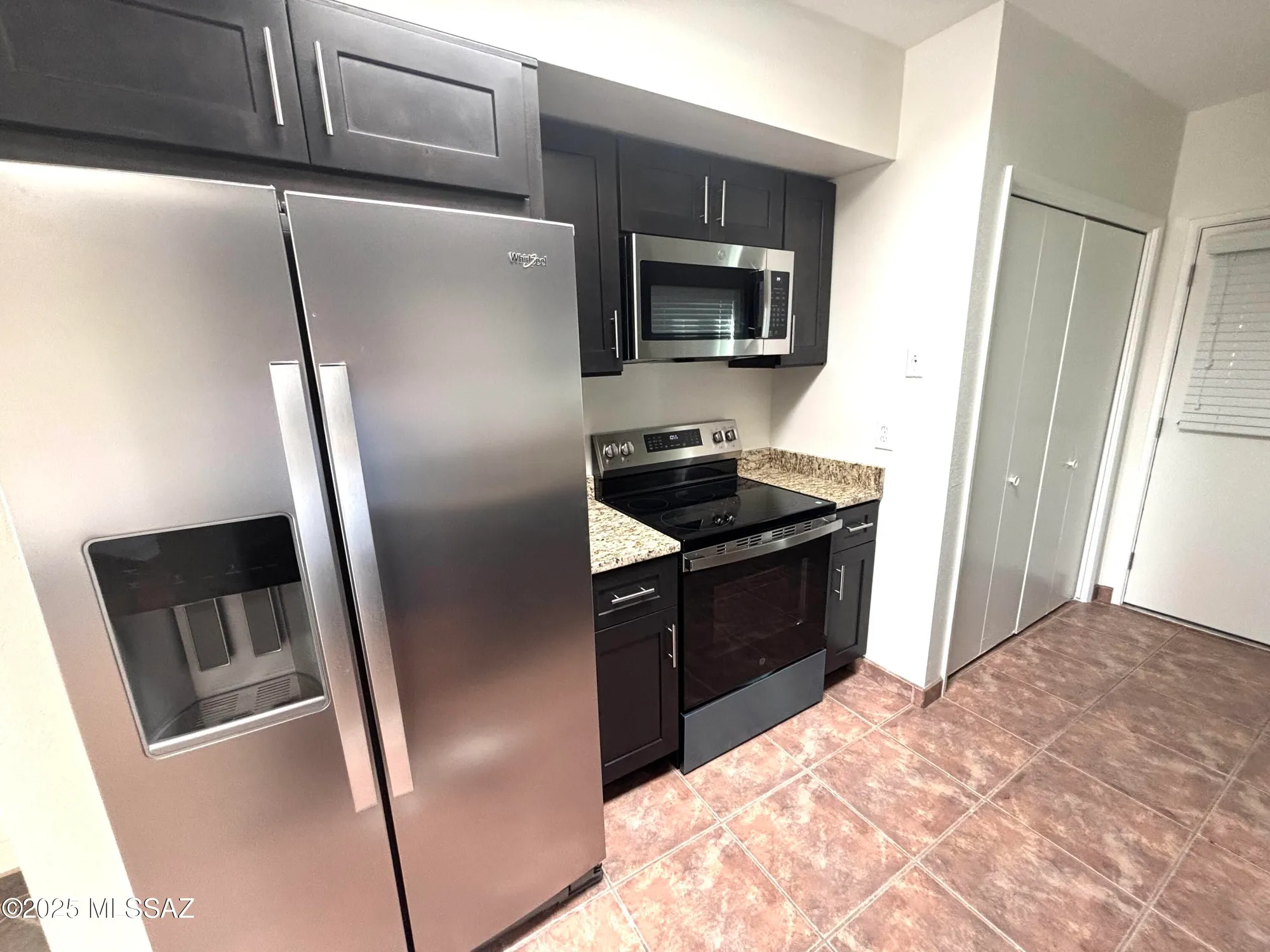 Property Slideshow image 5 of 15 | 1358 s desert meadows cir, Green Valley, AZ, 85614