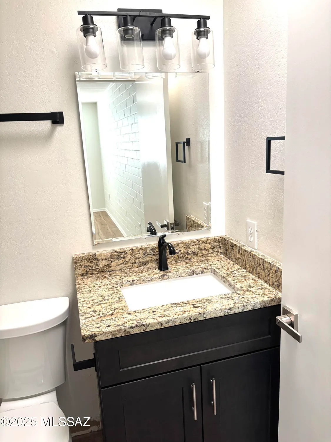 Property Slideshow image 9 of 15 | 1358 s desert meadows cir, Green Valley, AZ, 85614