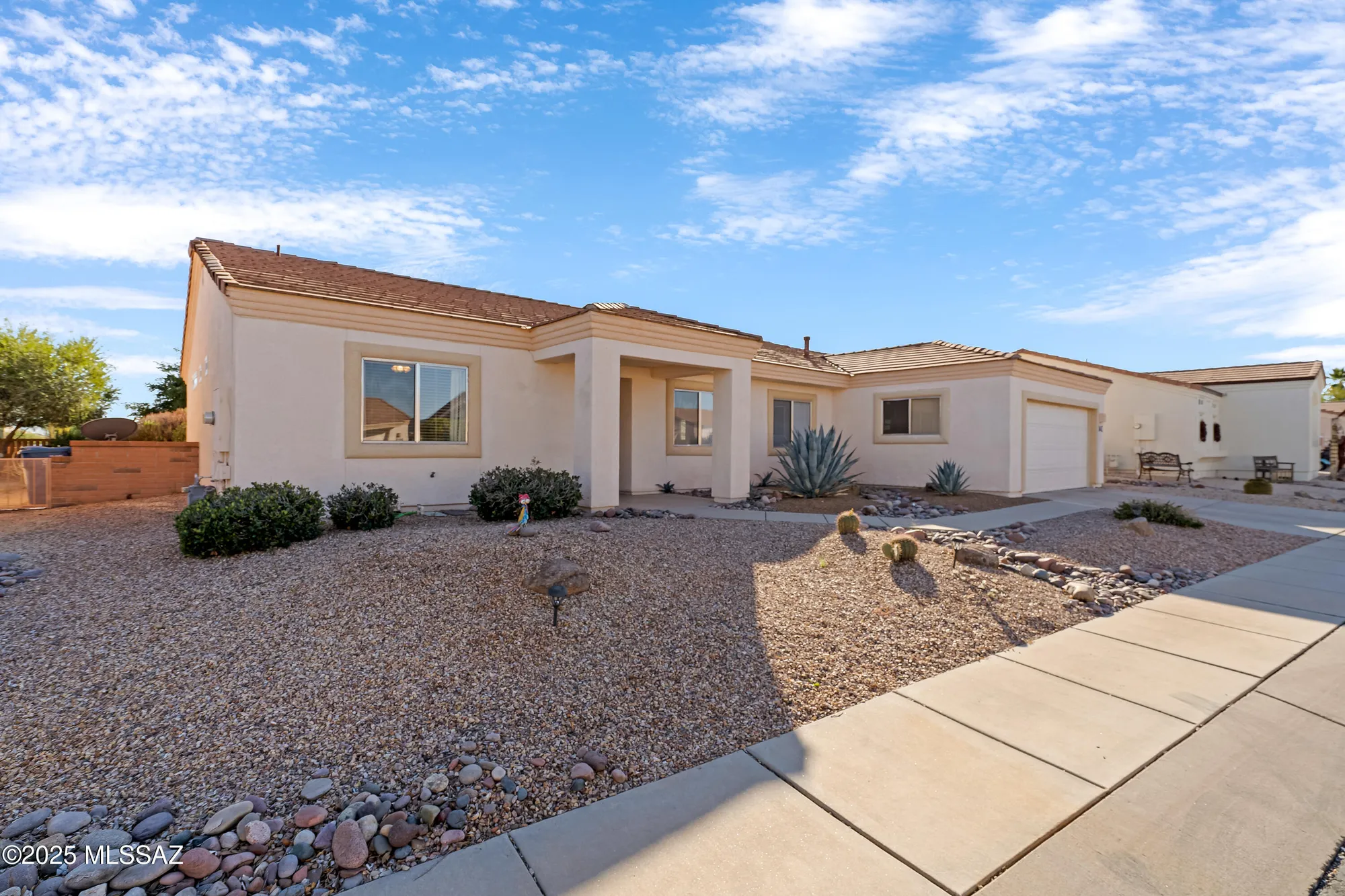 Property Slideshow image 4 of 34 | 1750 w circulo de la pinata, Green Valley, AZ, 85622
