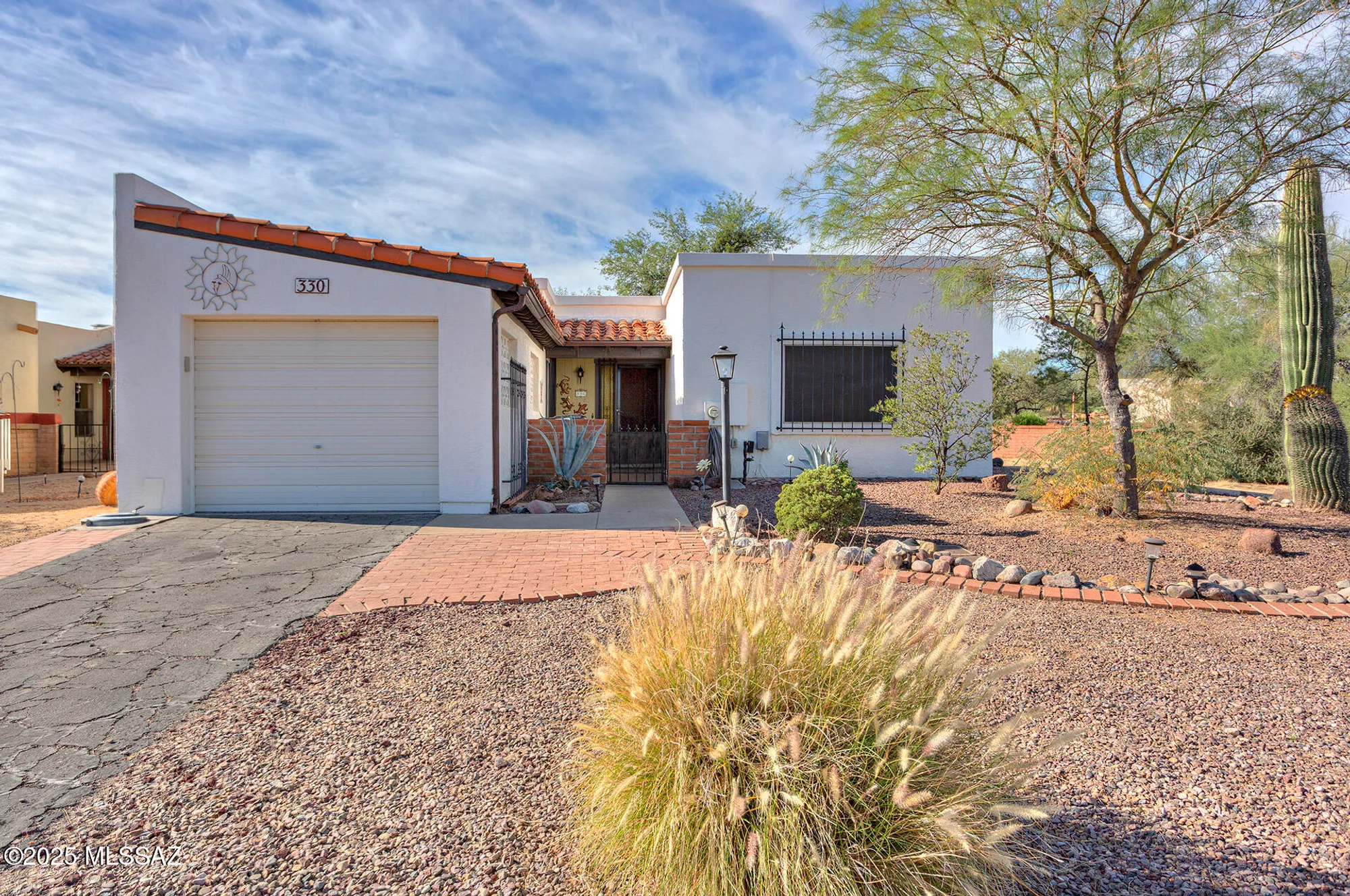 Property Slideshow image 1 of 32 | 330 e paseo azul, Green Valley, AZ, 85614