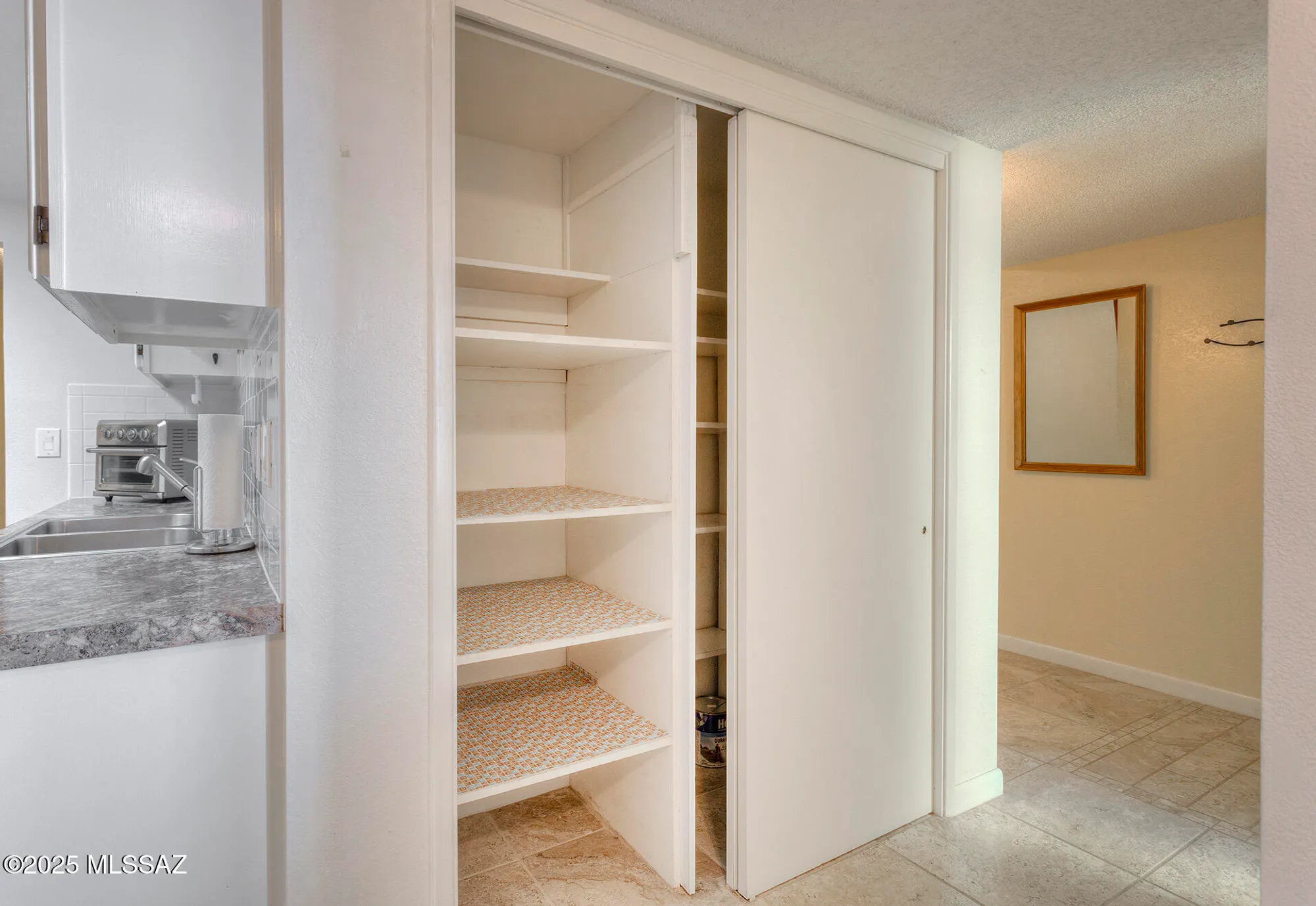 Property Slideshow image 15 of 32 | 330 e paseo azul, Green Valley, AZ, 85614