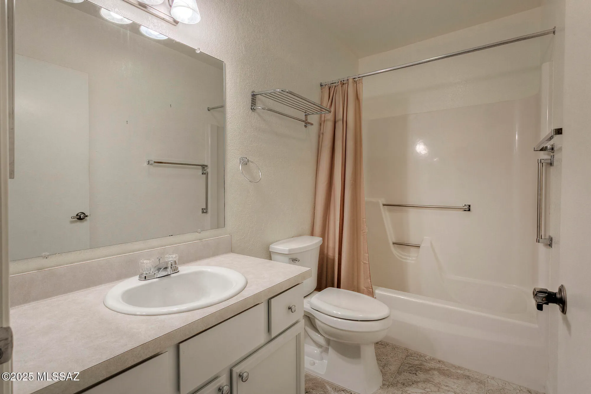 Property Slideshow image 21 of 32 | 330 e paseo azul, Green Valley, AZ, 85614