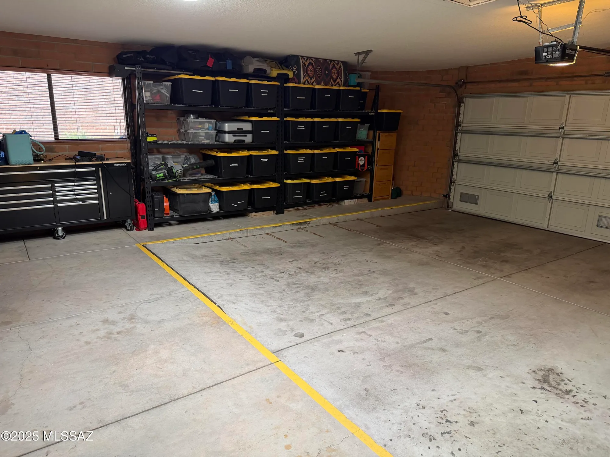 Property Slideshow image 5 of 21 | 781 w desert ridge dr, Green Valley, AZ, 85622