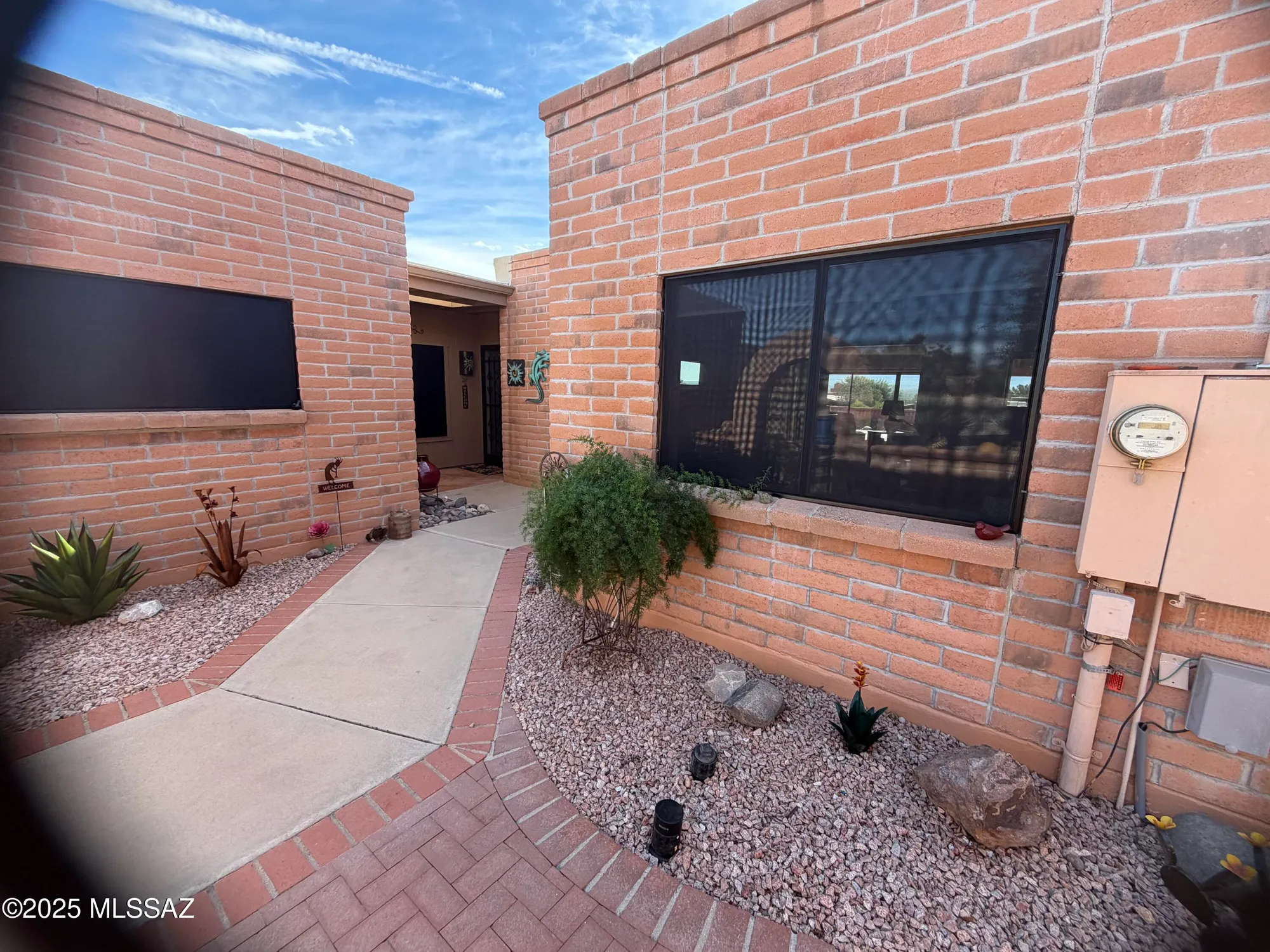 Property Slideshow image 6 of 21 | 781 w desert ridge dr, Green Valley, AZ, 85622
