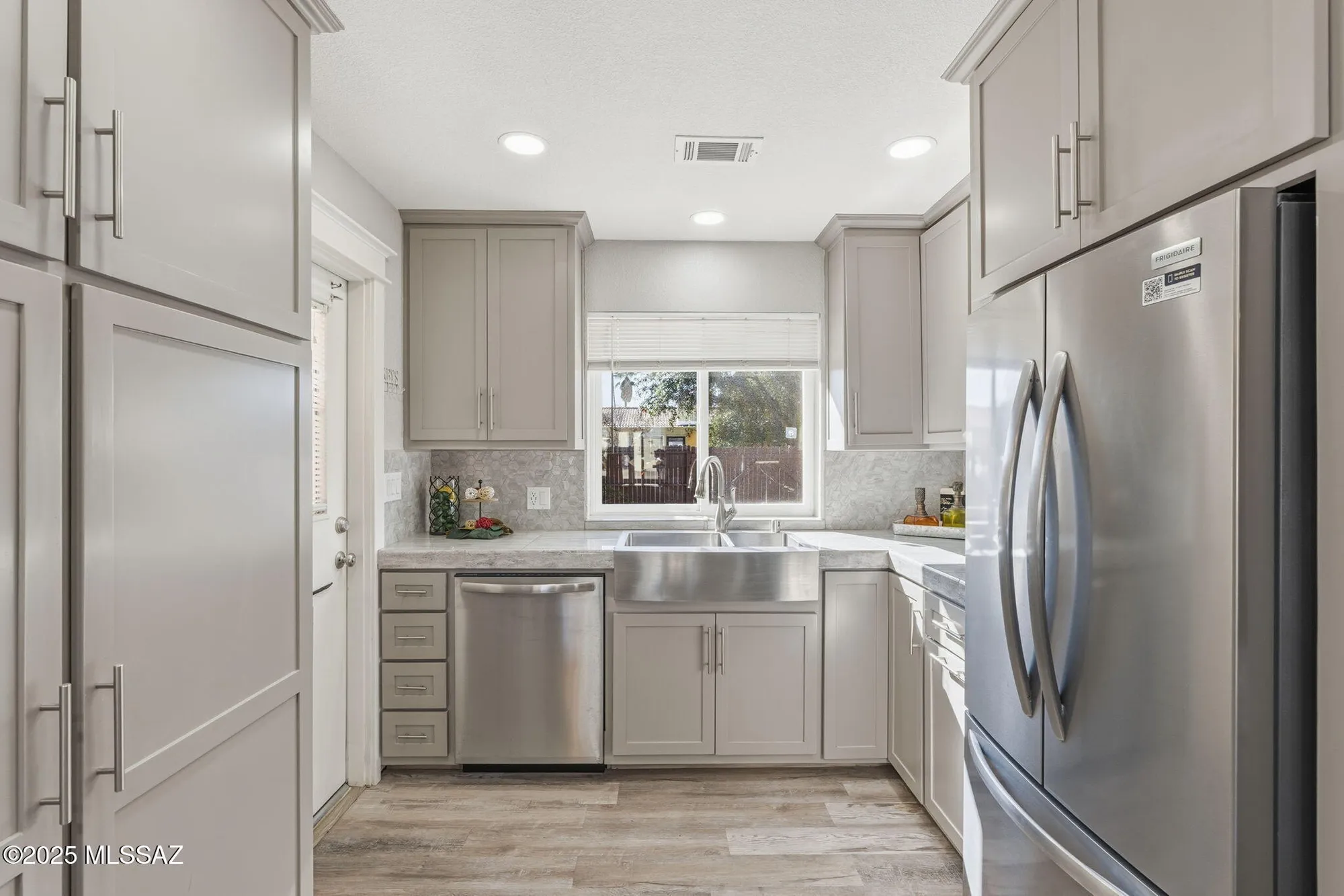 Property Slideshow image 13 of 48 | 221 n abrego dr, Green Valley, AZ, 85614