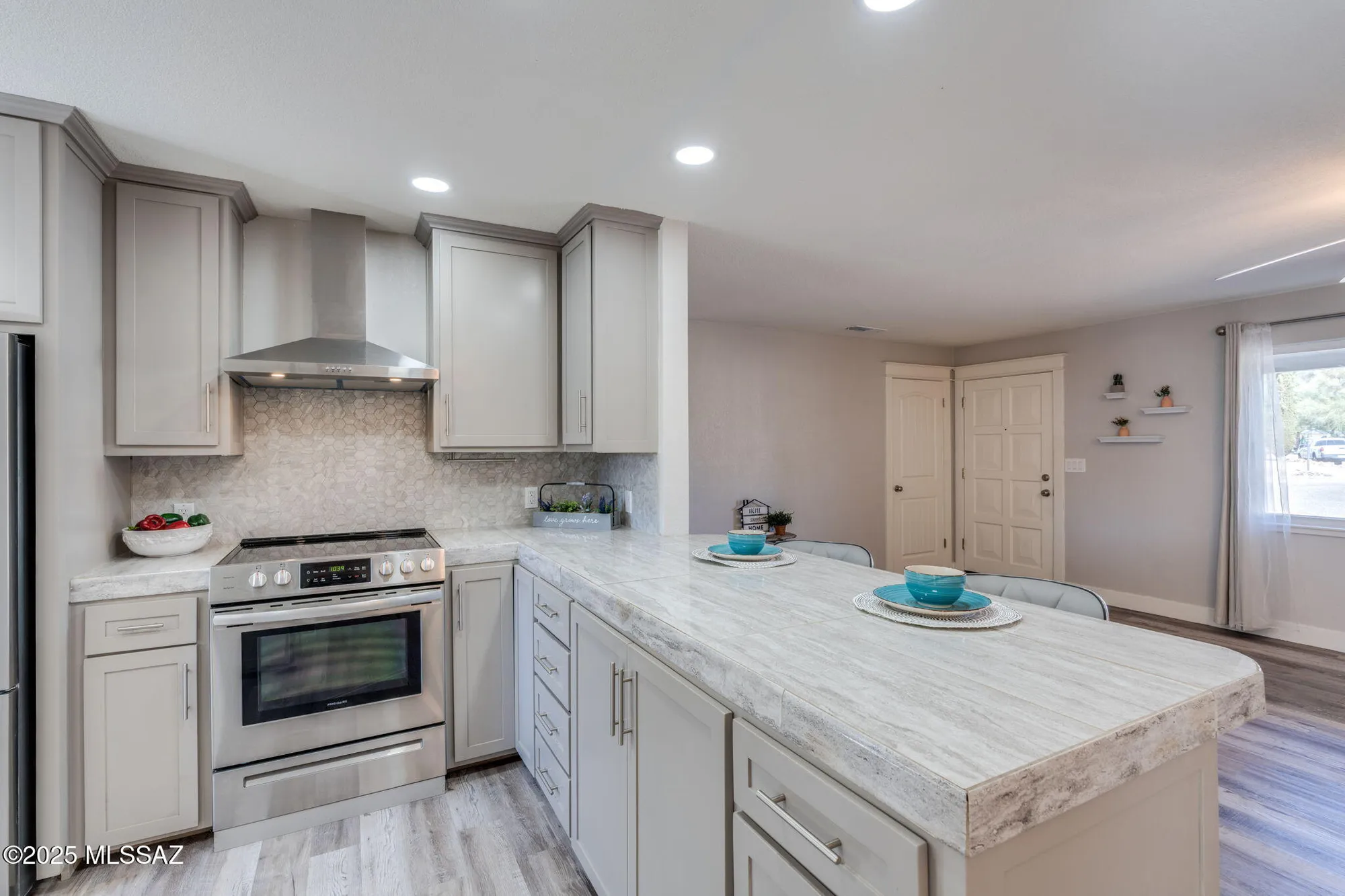 Property Slideshow image 21 of 48 | 221 n abrego dr, Green Valley, AZ, 85614