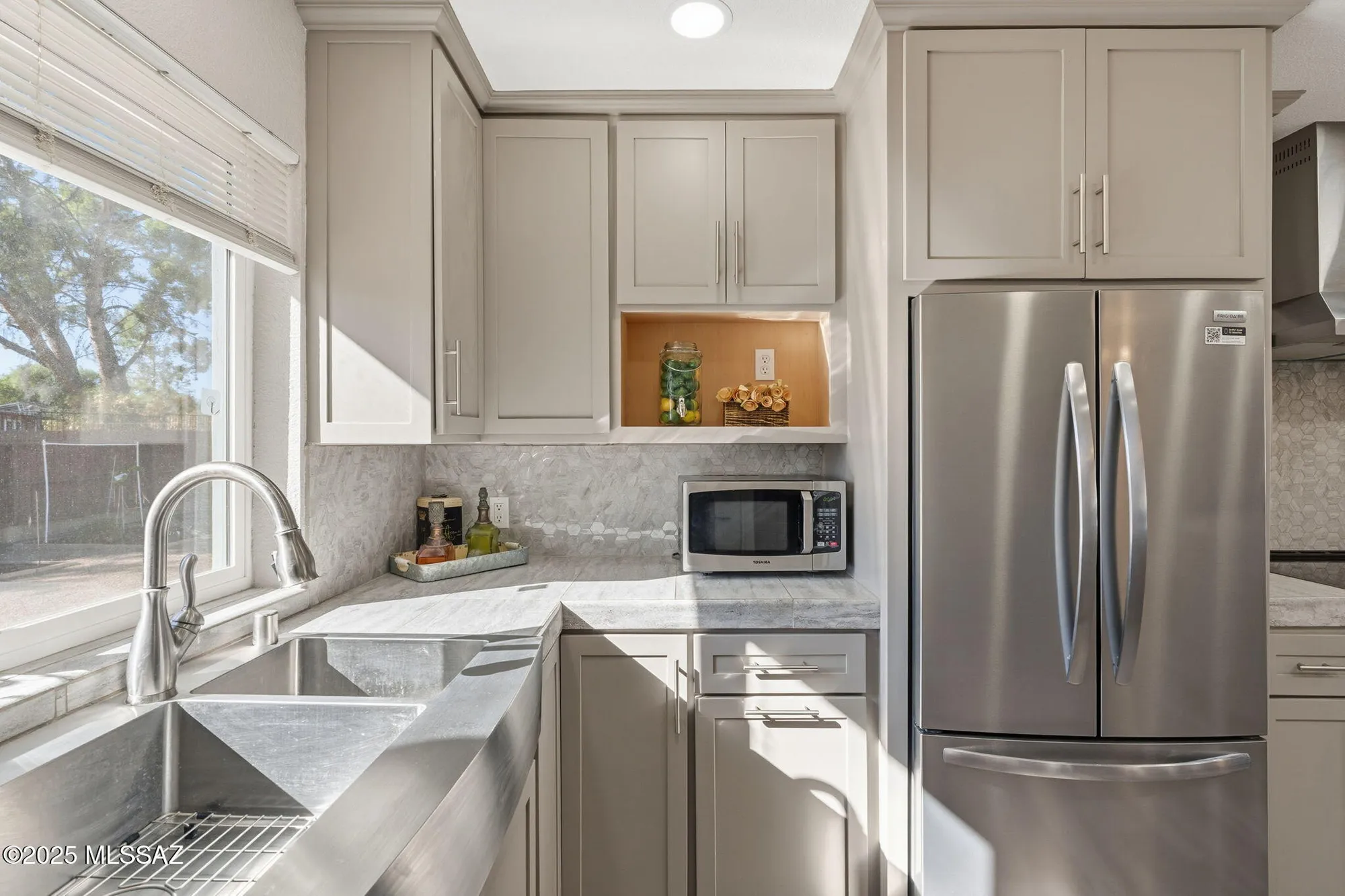 Property Slideshow image 19 of 48 | 221 n abrego dr, Green Valley, AZ, 85614