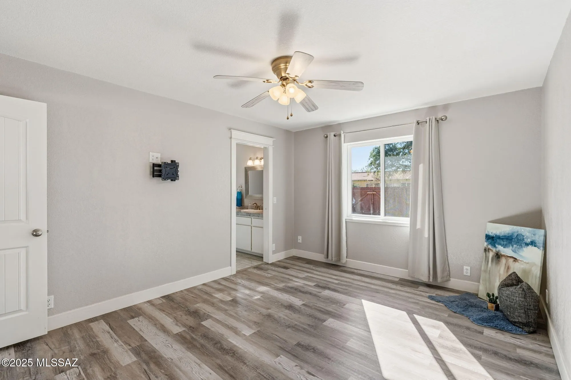 Property Slideshow image 25 of 48 | 221 n abrego dr, Green Valley, AZ, 85614