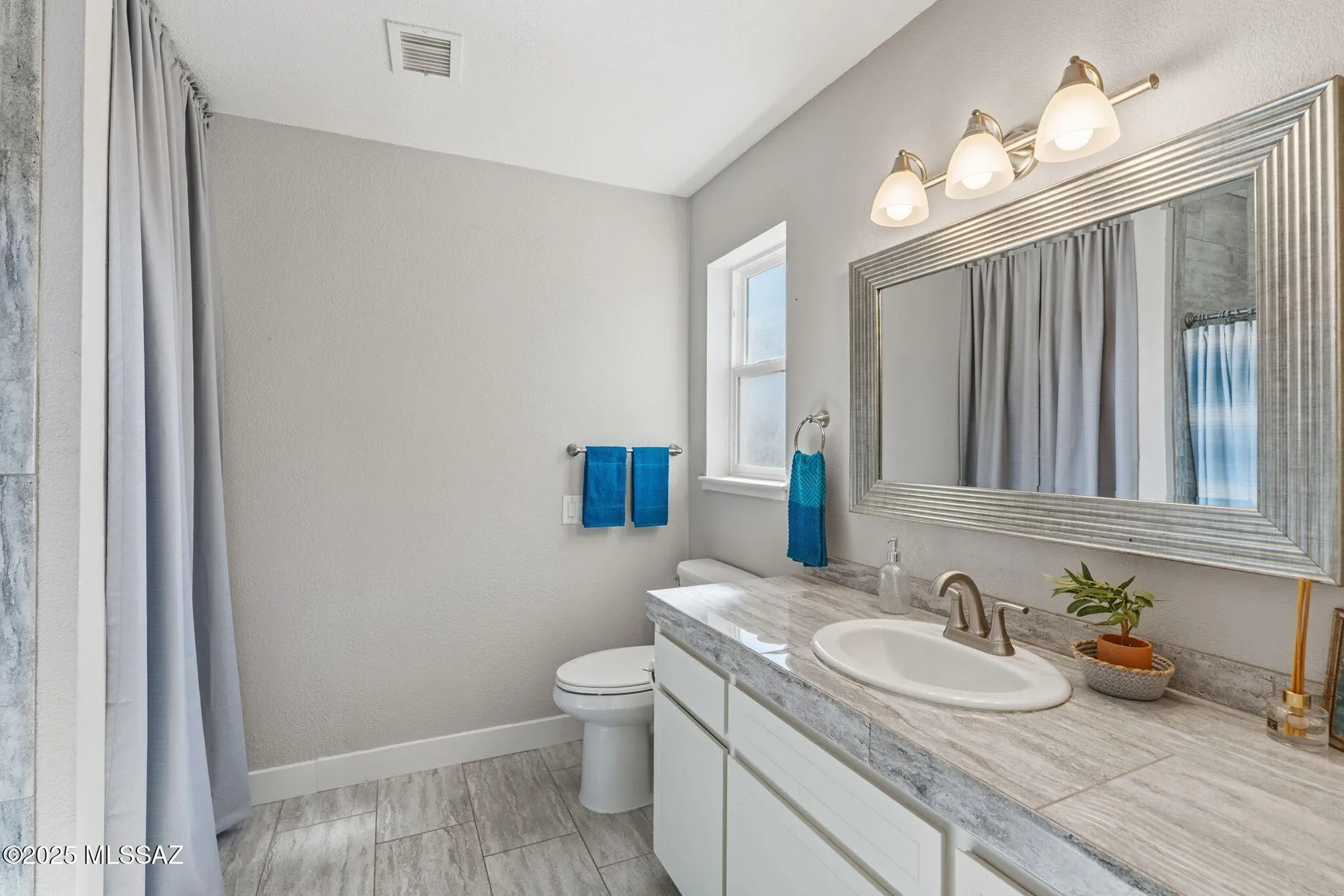 Property Slideshow image 28 of 48 | 221 n abrego dr, Green Valley, AZ, 85614