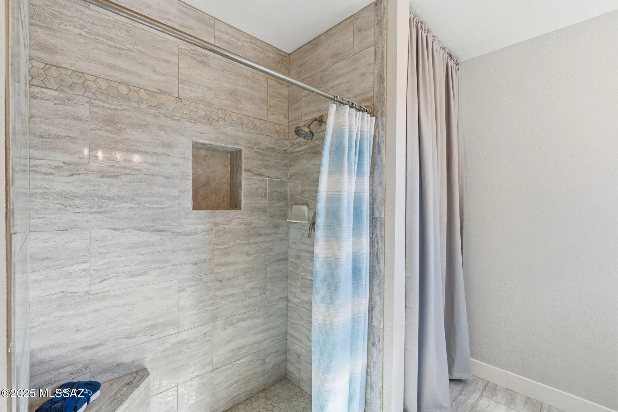 Property Slideshow image 29 of 48 | 221 n abrego dr, Green Valley, AZ, 85614