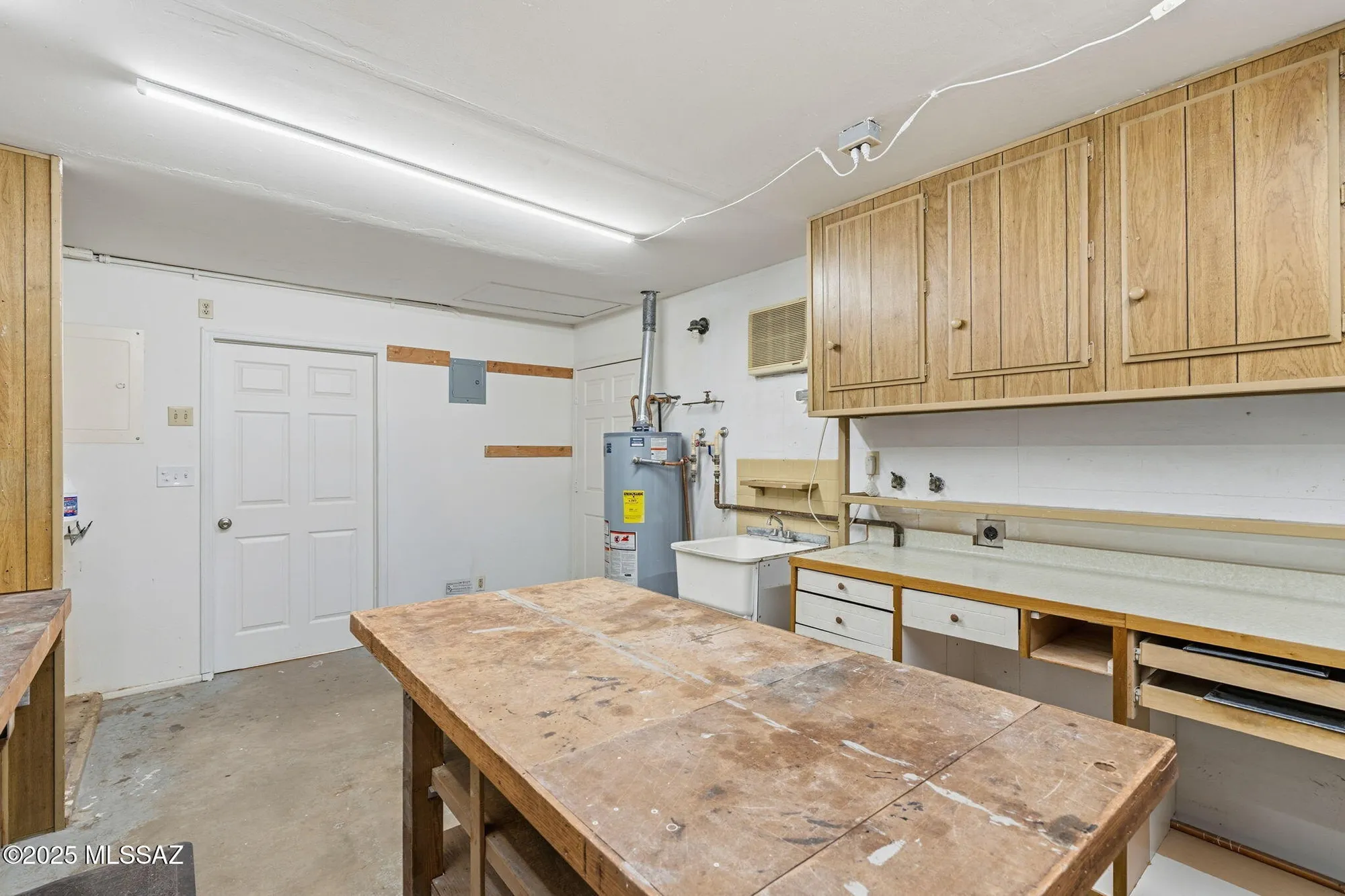 Property Slideshow image 39 of 48 | 221 n abrego dr, Green Valley, AZ, 85614