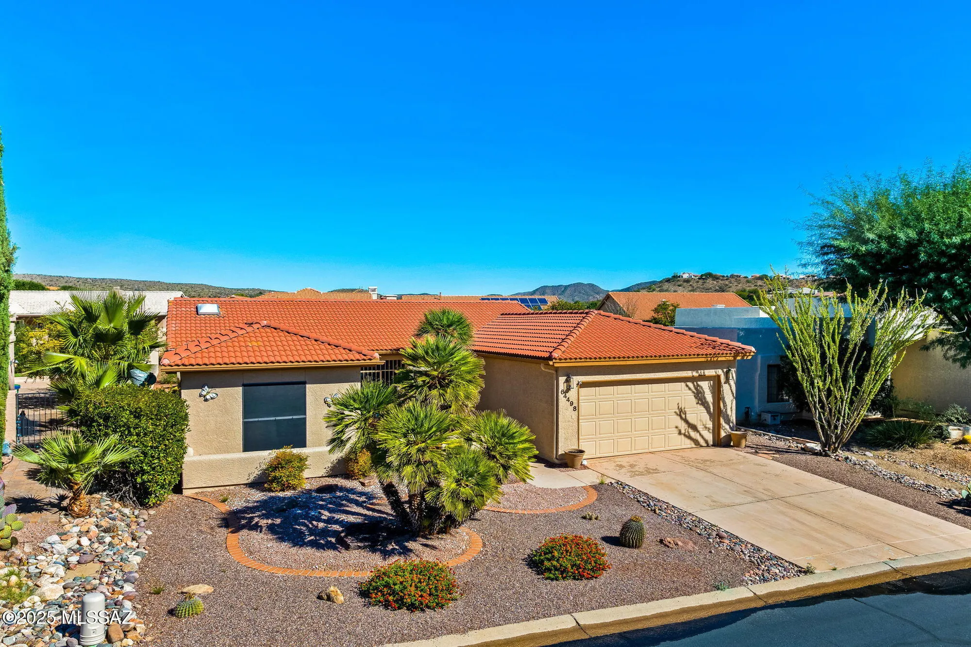 Property Slideshow image 1 of 41 | 64498 e squash blossom ln, Tucson, AZ, 85739