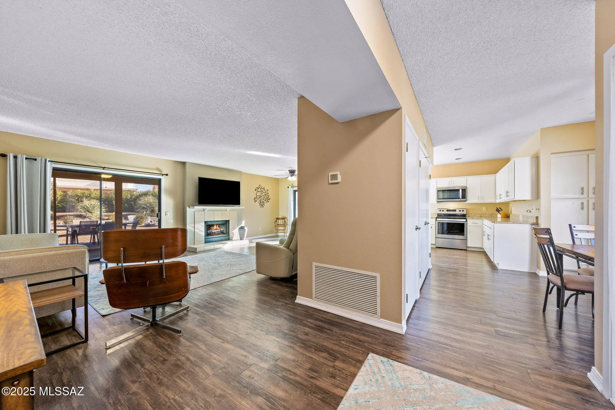 Property Slideshow image 7 of 41 | 64498 e squash blossom ln, Tucson, AZ, 85739