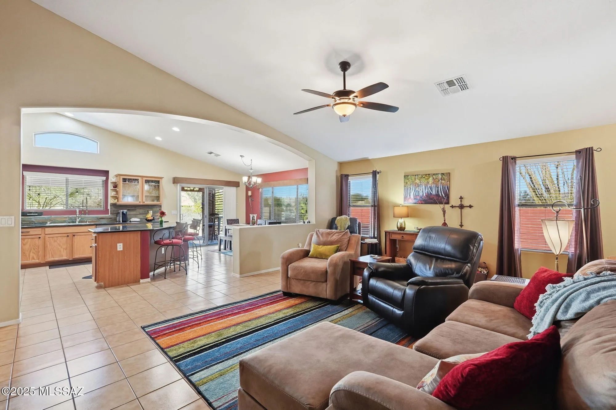 Property Slideshow image 4 of 35 | 1082 w placita vargas, Green Valley, AZ, 85614