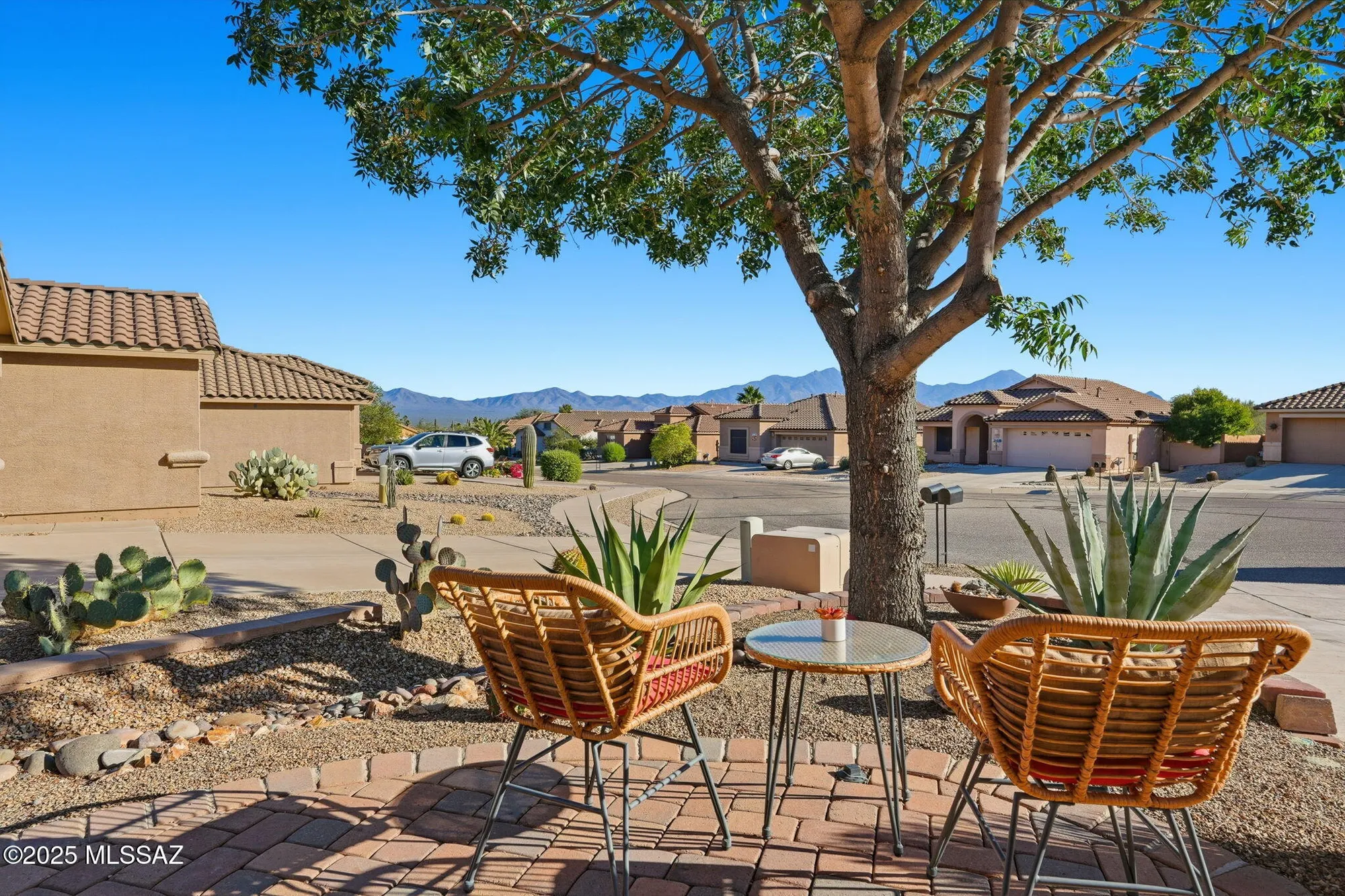 Property Slideshow image 2 of 35 | 1082 w placita vargas, Green Valley, AZ, 85614