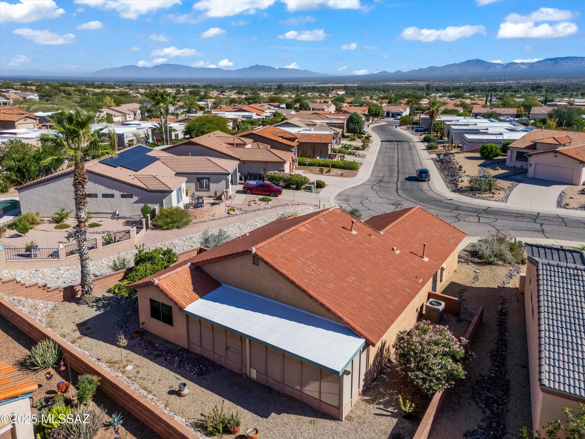 Property Slideshow image 7 of 50 | 287 n via la castellana, Green Valley, AZ, 85614