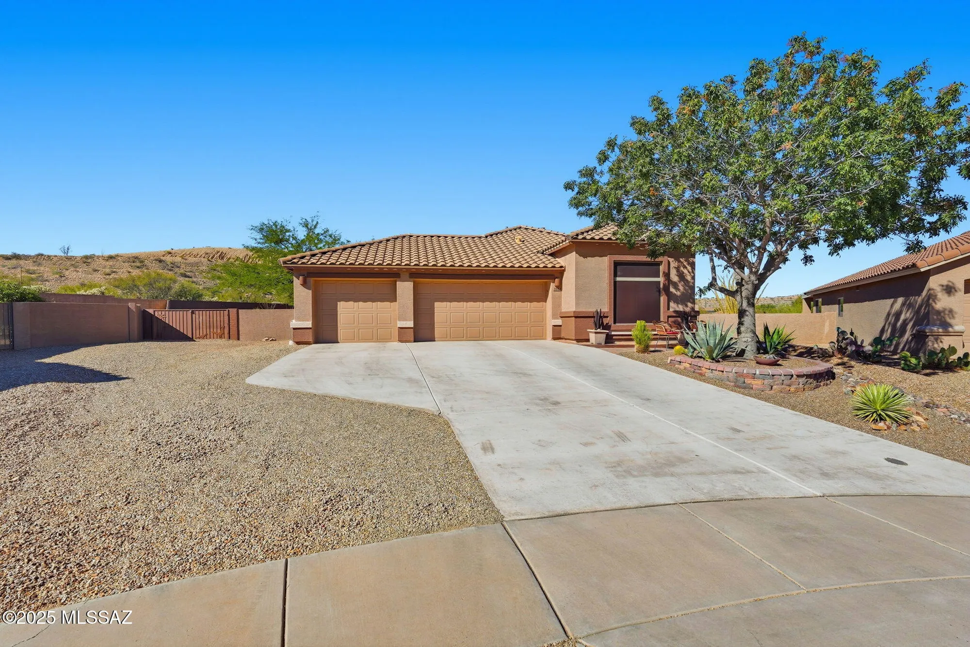 Property Slideshow image 3 of 35 | 1082 w placita vargas, Green Valley, AZ, 85614