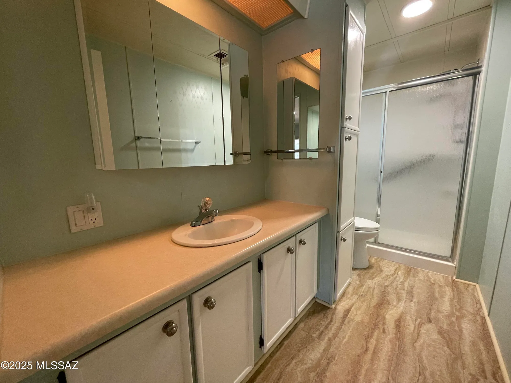 Property Slideshow image 23 of 51 | 240 w cumaro dr, Green Valley, AZ, 85614