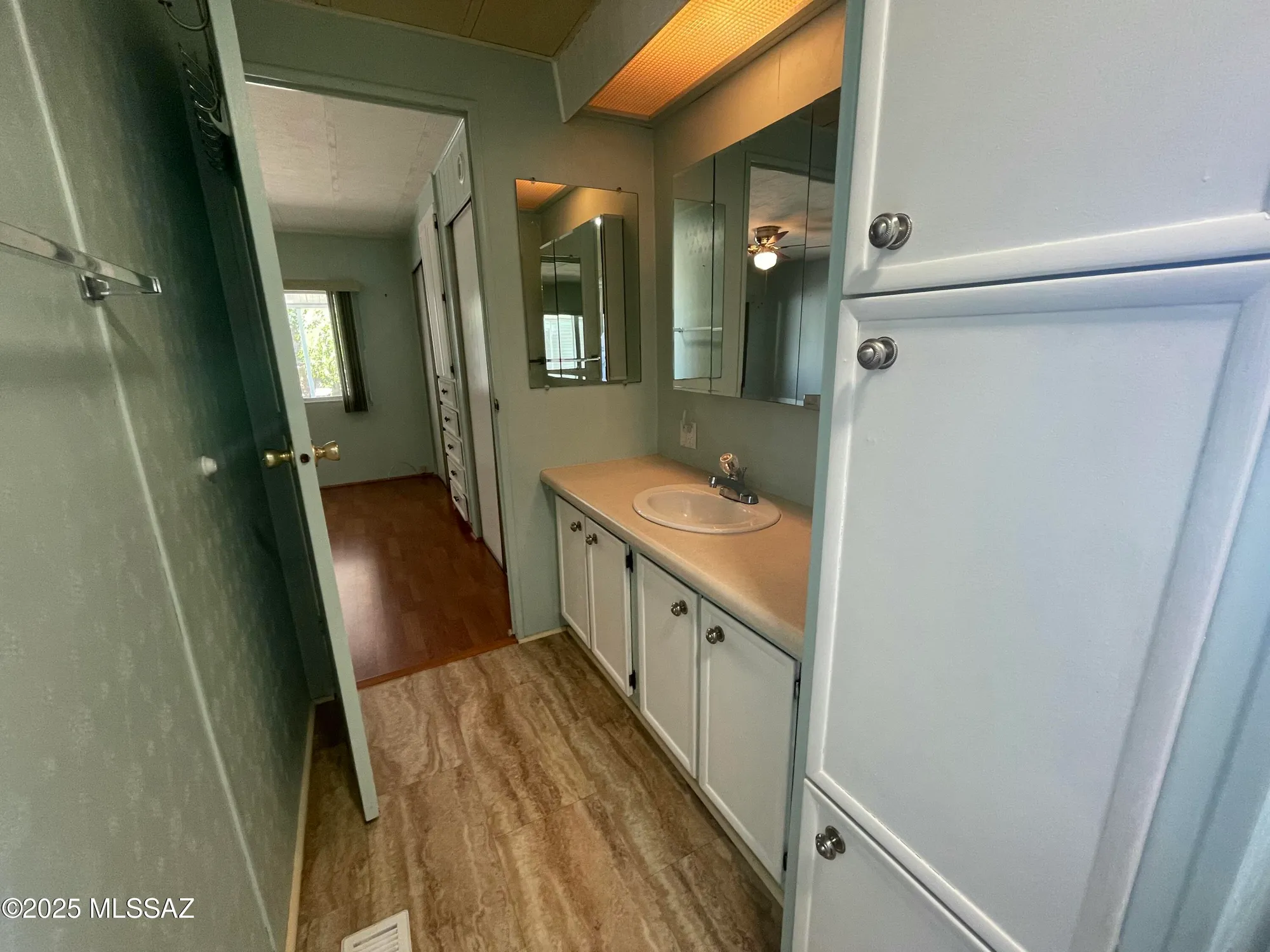 Property Slideshow image 25 of 51 | 240 w cumaro dr, Green Valley, AZ, 85614