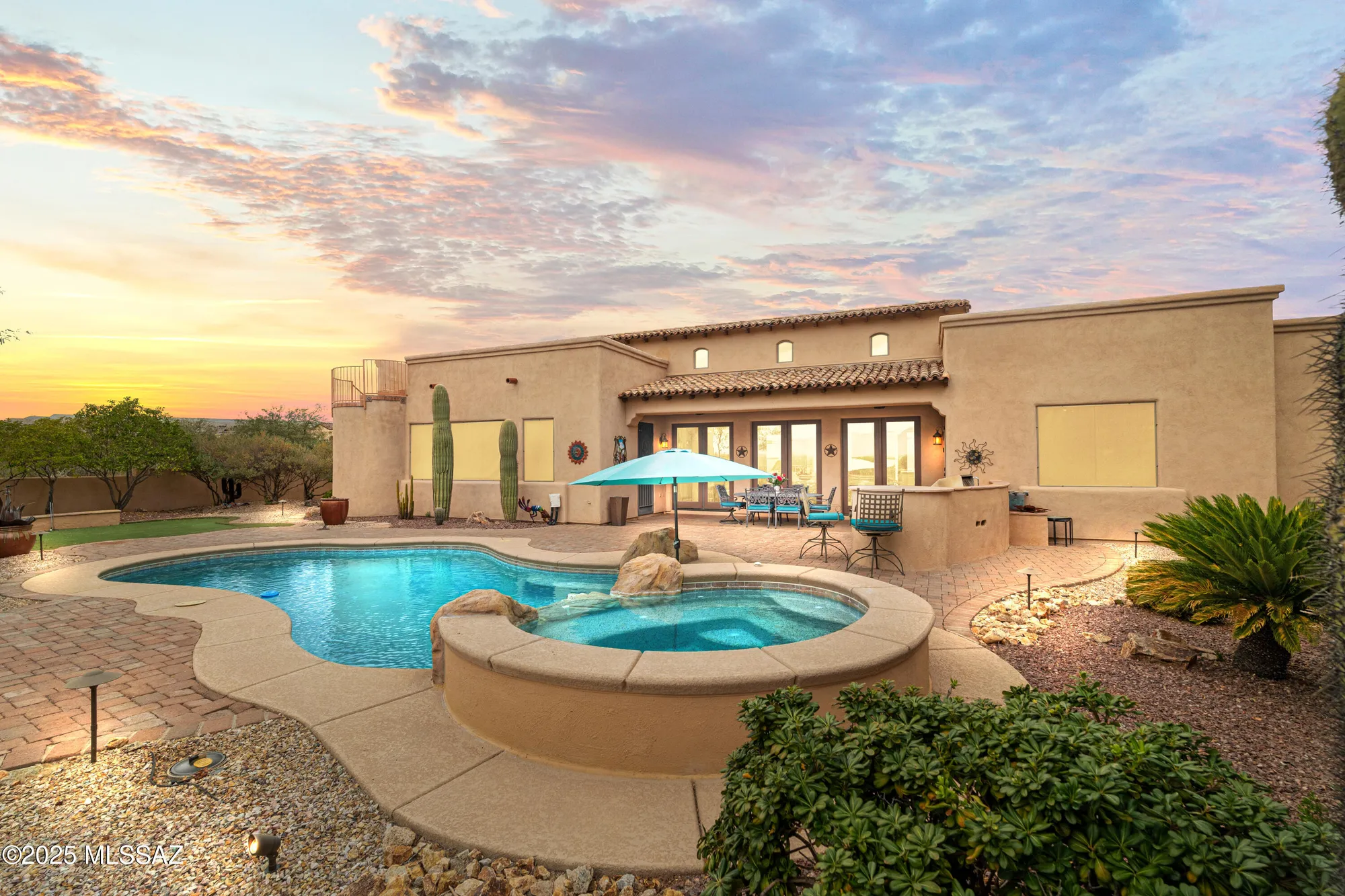 Property Slideshow image 2 of 48 | 655 w placita quieta, Green Valley, AZ, 85622