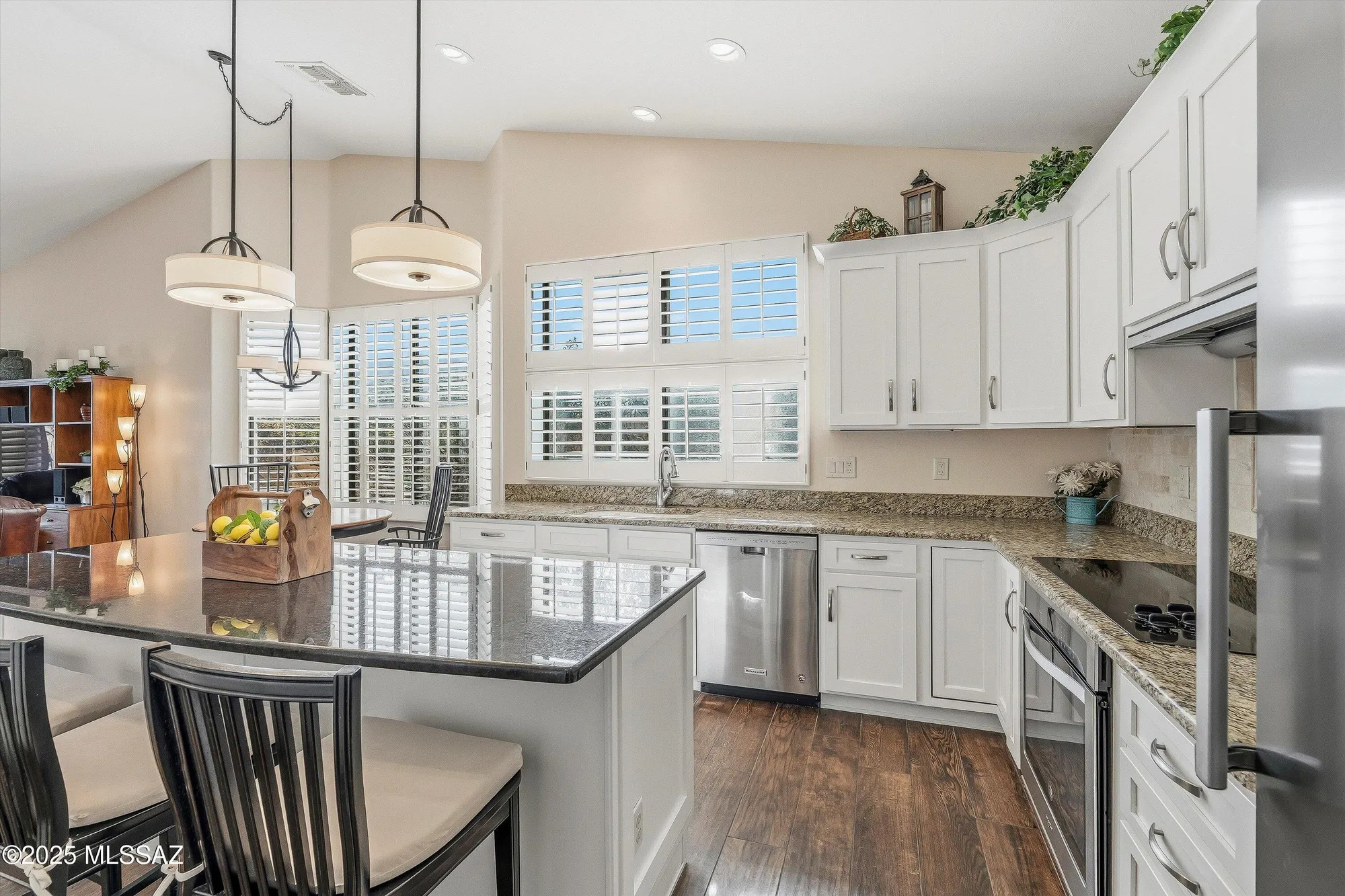 Property Slideshow image 25 of 40 | 39251 s lake crest dr, Tucson, AZ, 85739