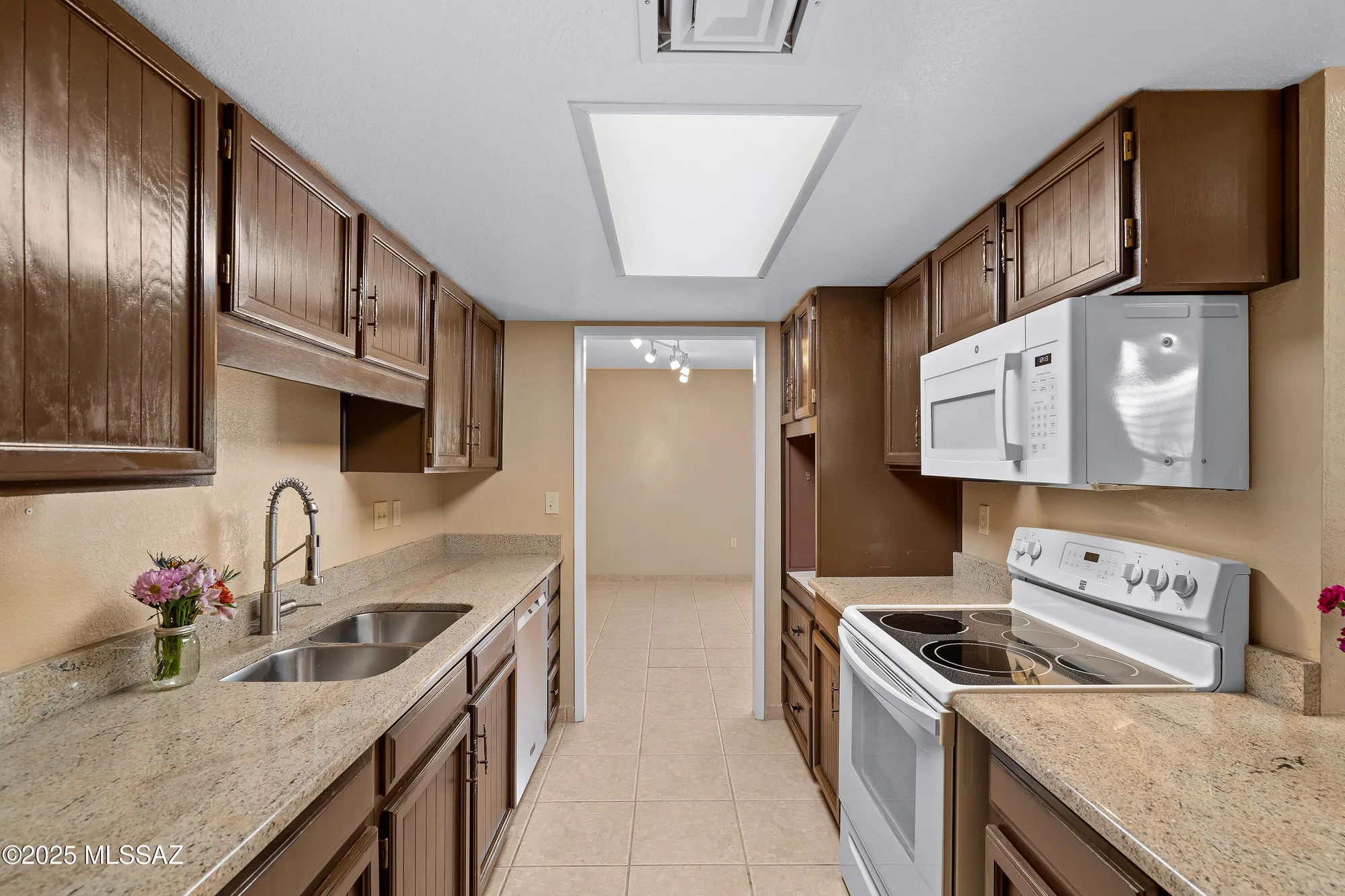 Property Slideshow image 12 of 43 | 1343 w calle madrid, Green Valley, AZ, 85622