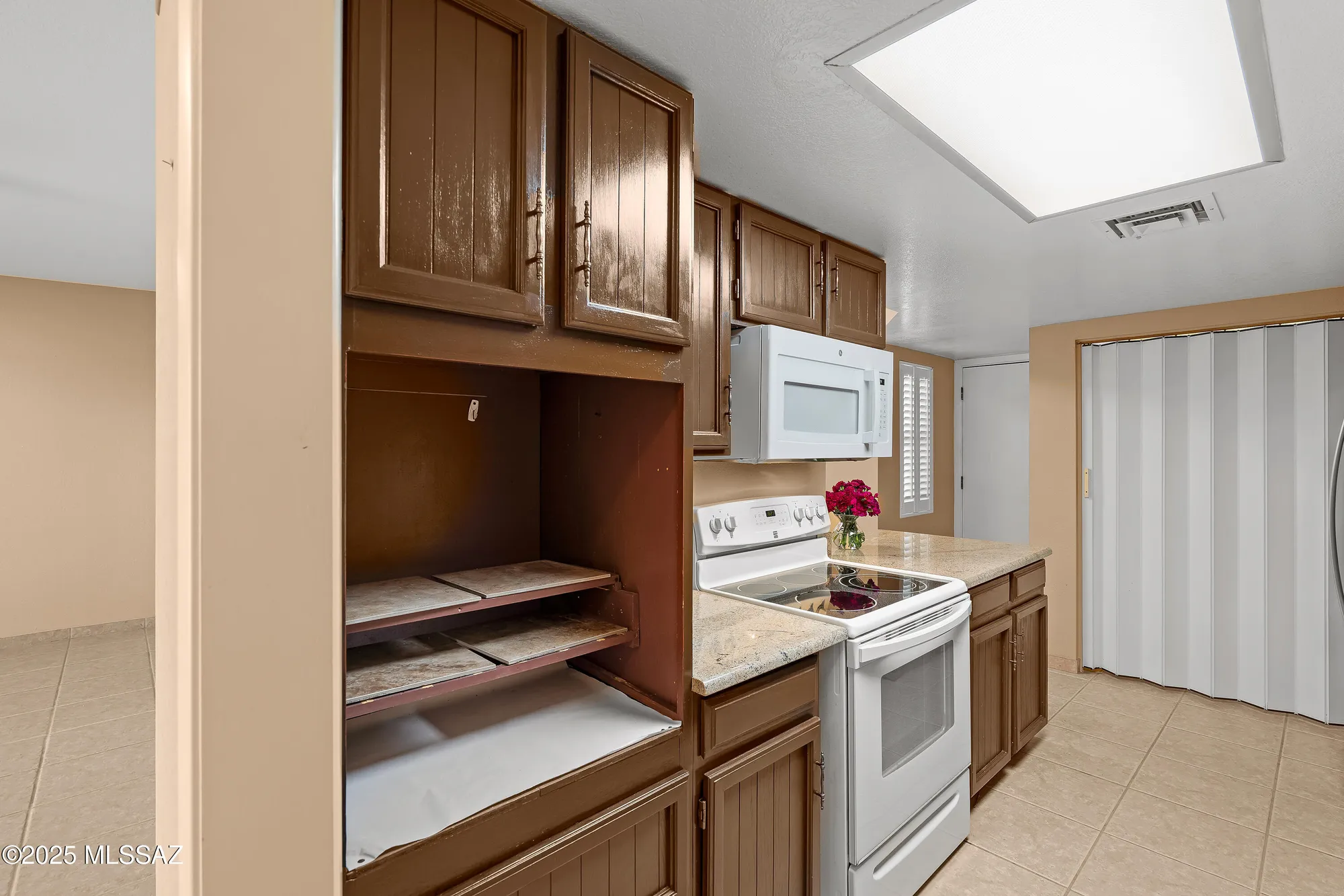 Property Slideshow image 14 of 43 | 1343 w calle madrid, Green Valley, AZ, 85622