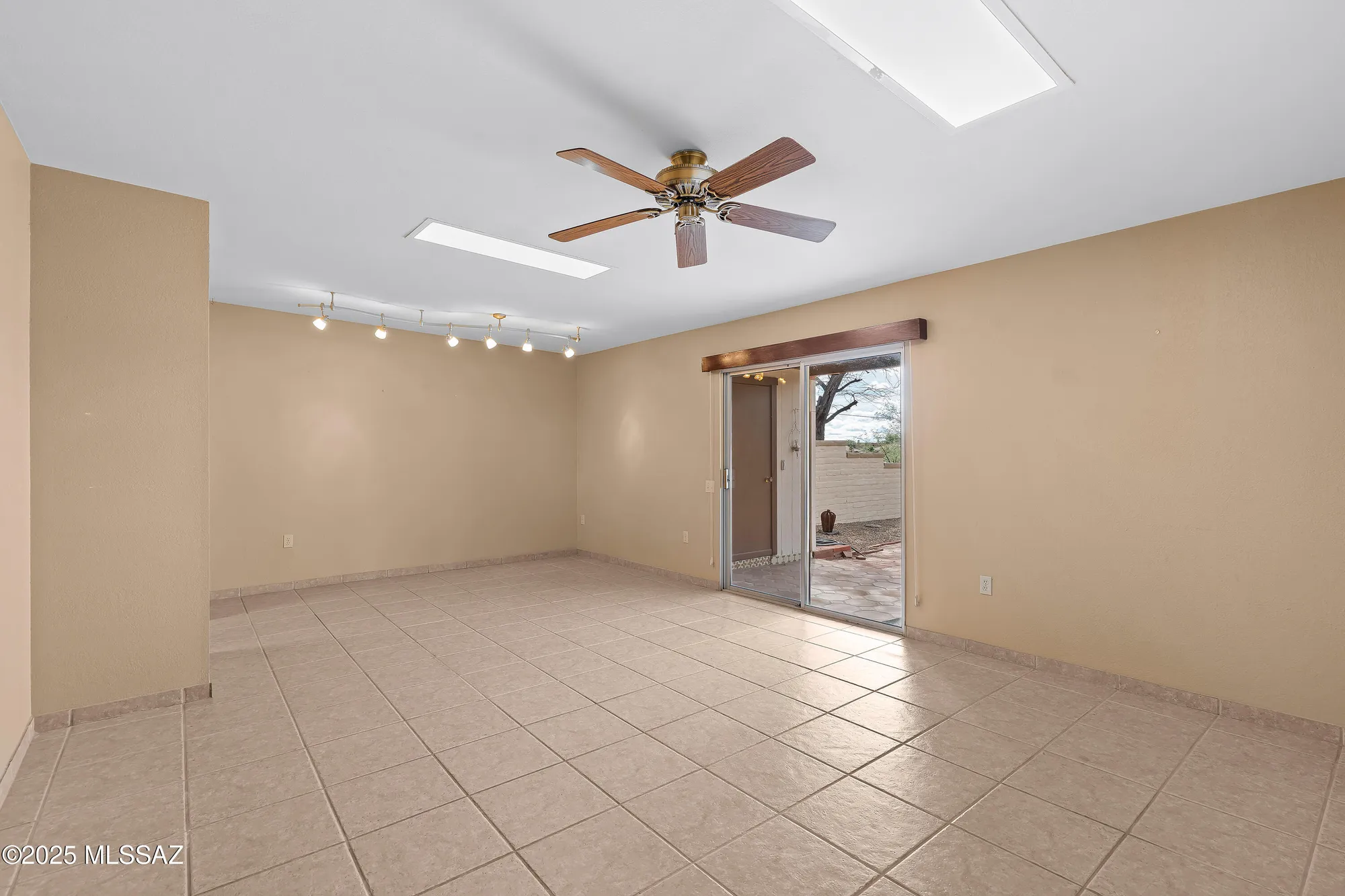 Property Slideshow image 17 of 43 | 1343 w calle madrid, Green Valley, AZ, 85622