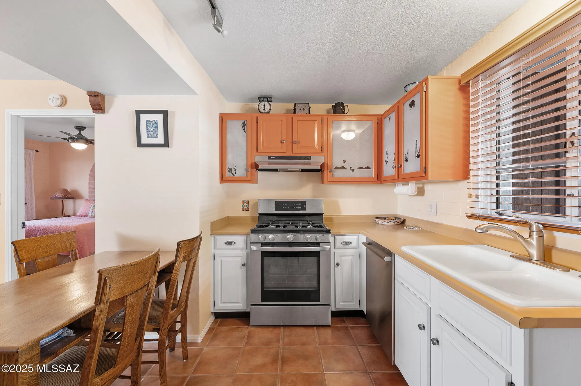 Property Slideshow image 9 of 19 | 246 s paseo pena, Green Valley, AZ, 85614